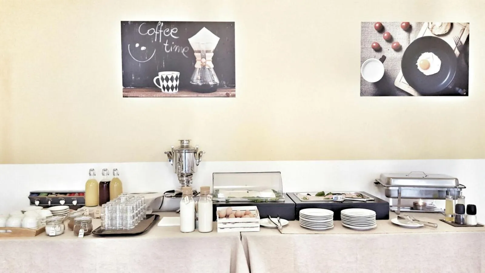 Continental breakfast in Hotel Villa Caterina