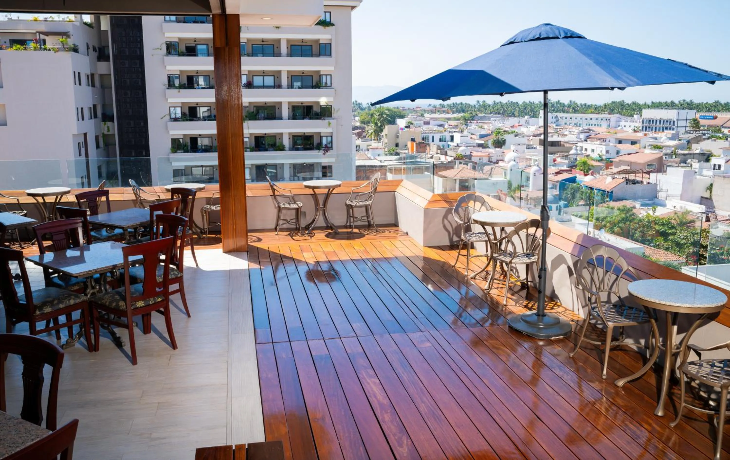 Solarium in Vallarta Live Hotel