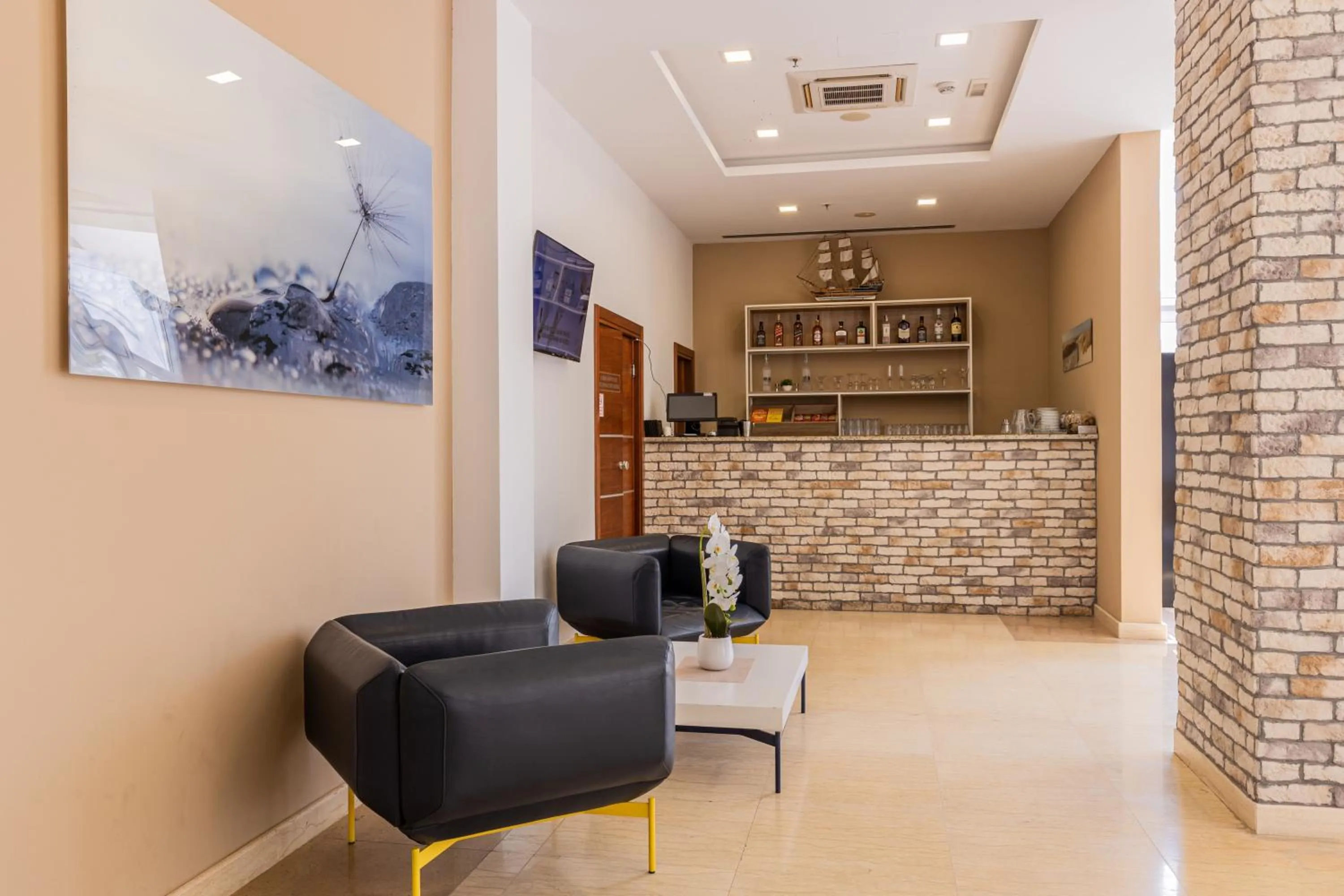 Seating area in Hotel Porto Sole