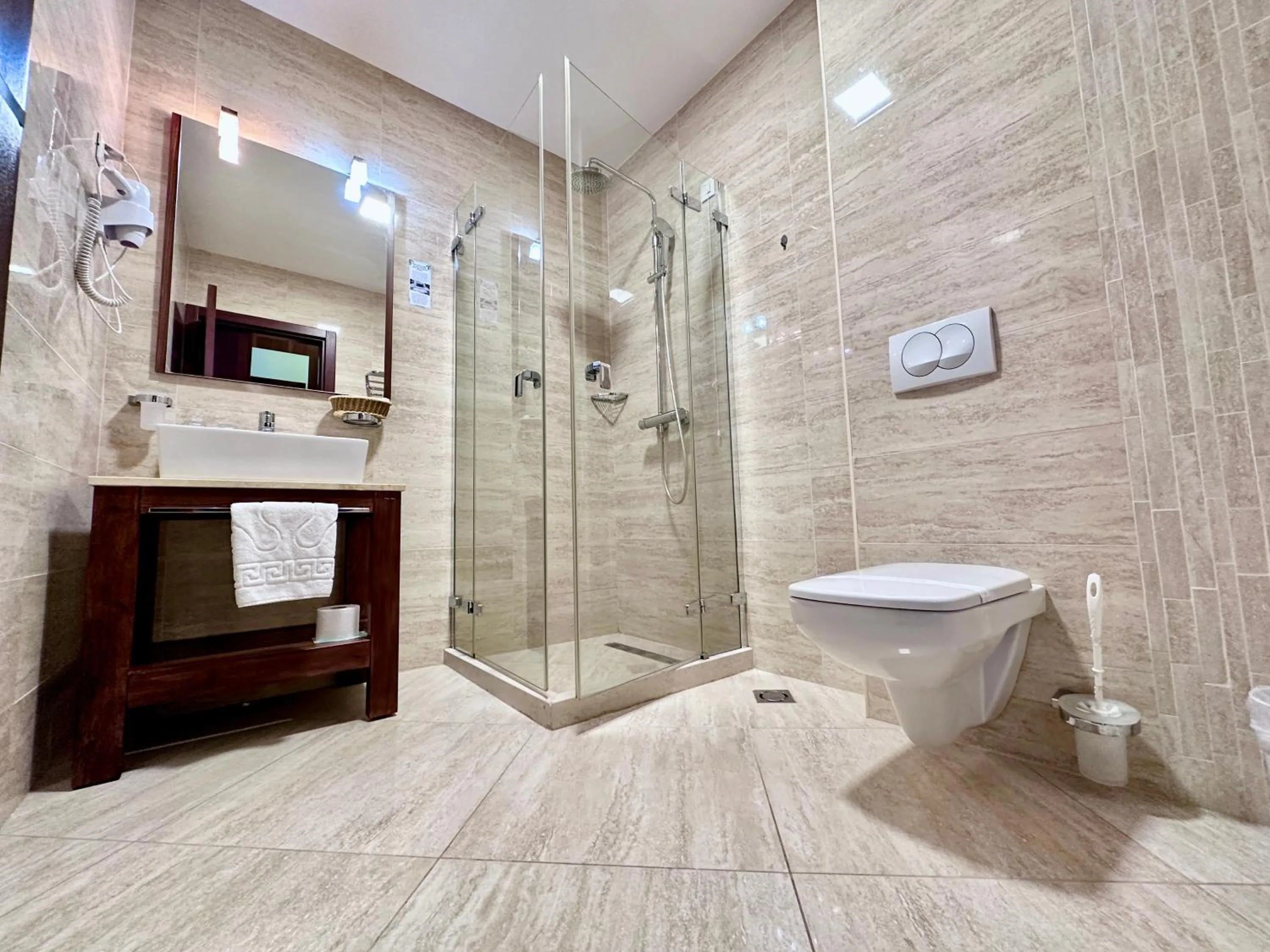 Shower in Hotel Porto Sole