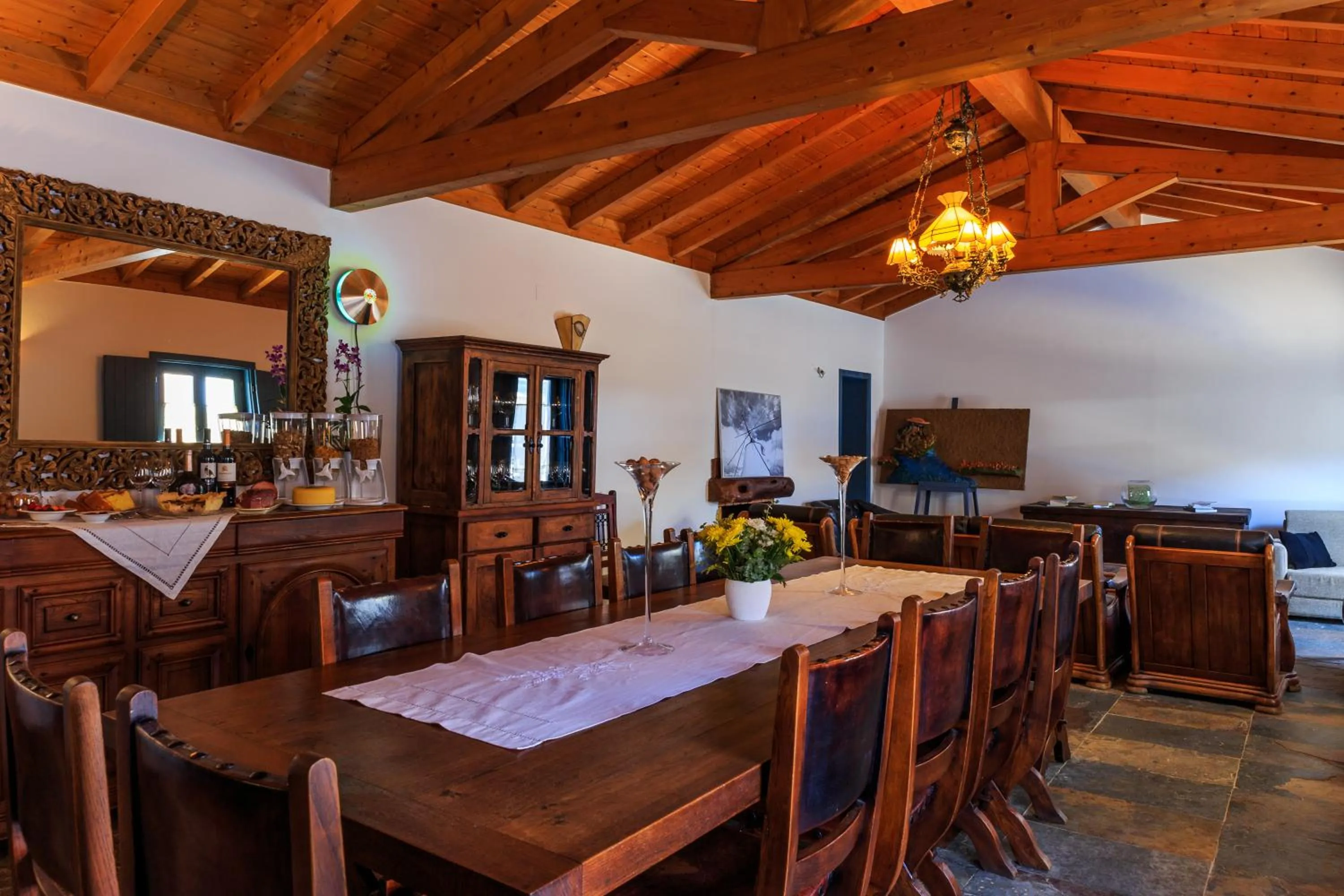 Communal lounge/ TV room in Monte Soalheiro