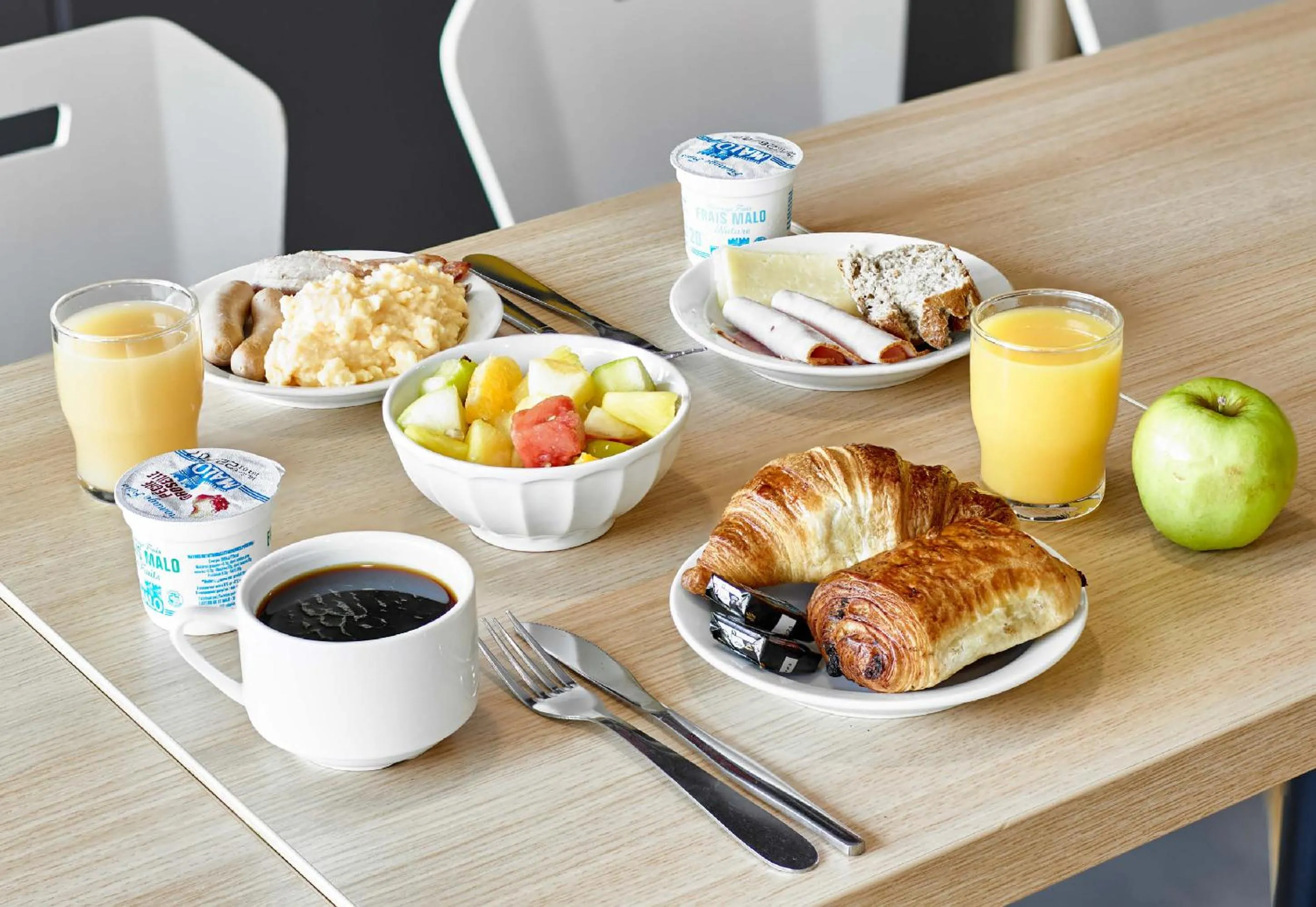 Breakfast in B&B HOTEL Paris Italie Porte de Choisy