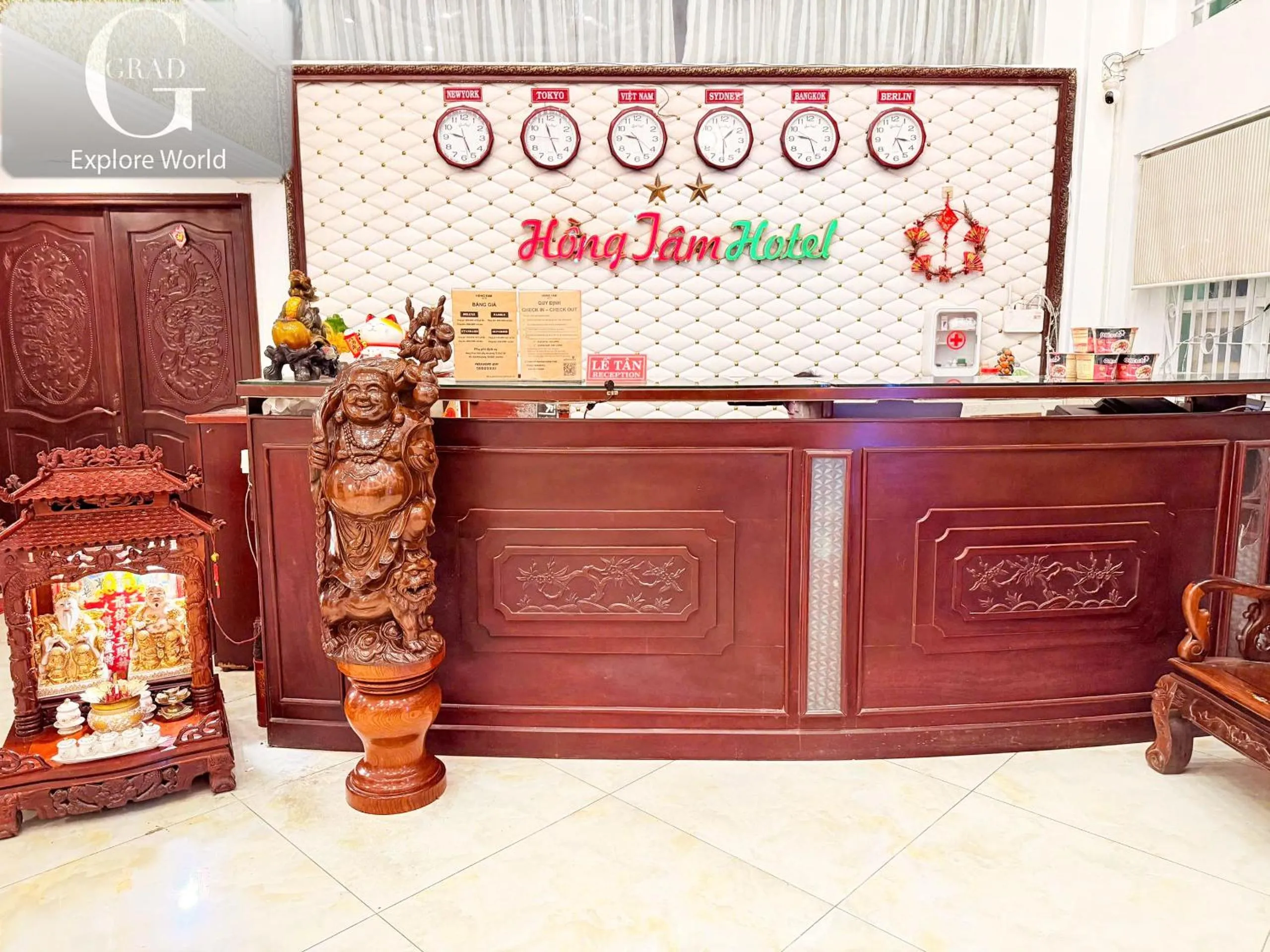 Property logo or sign in Hong Tam Hotel