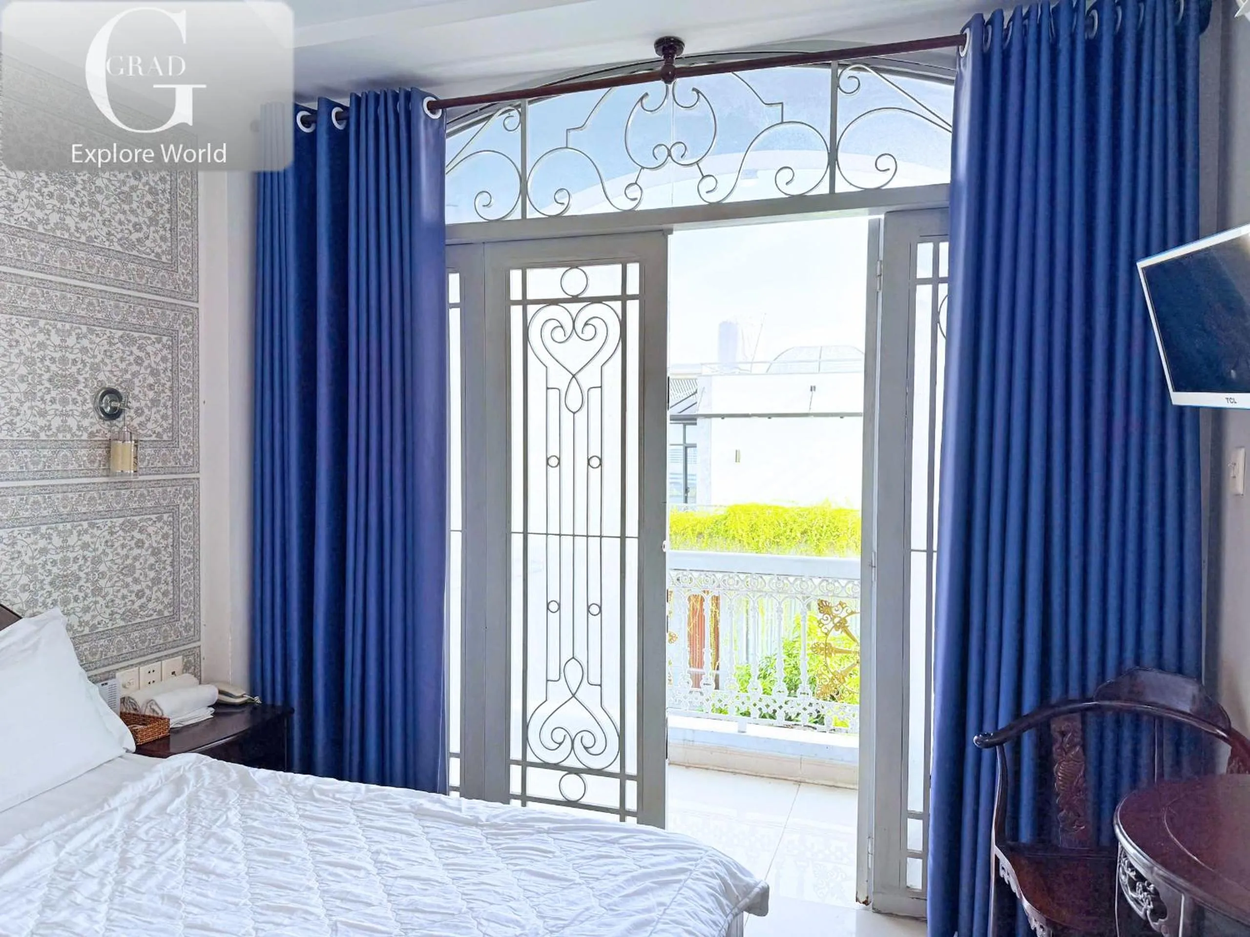 Bed in Hong Tam Hotel