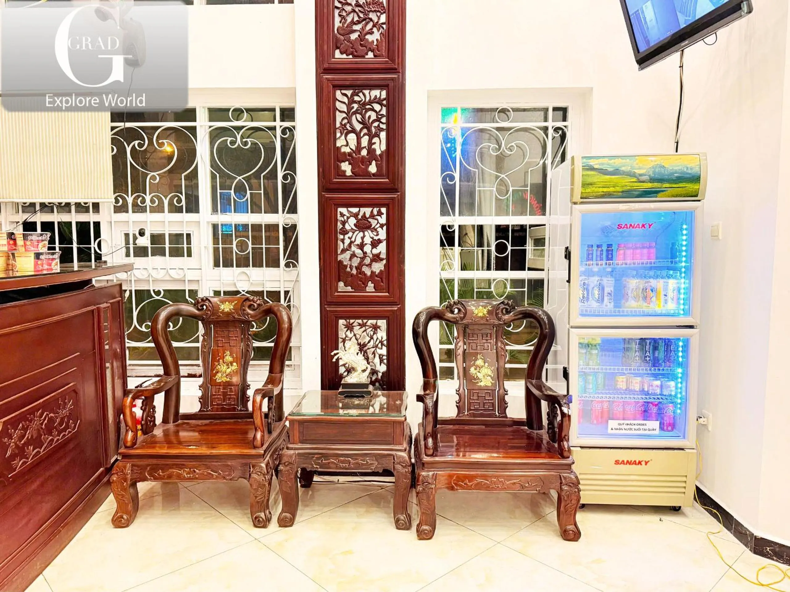 Seating area in Hong Tam Hotel