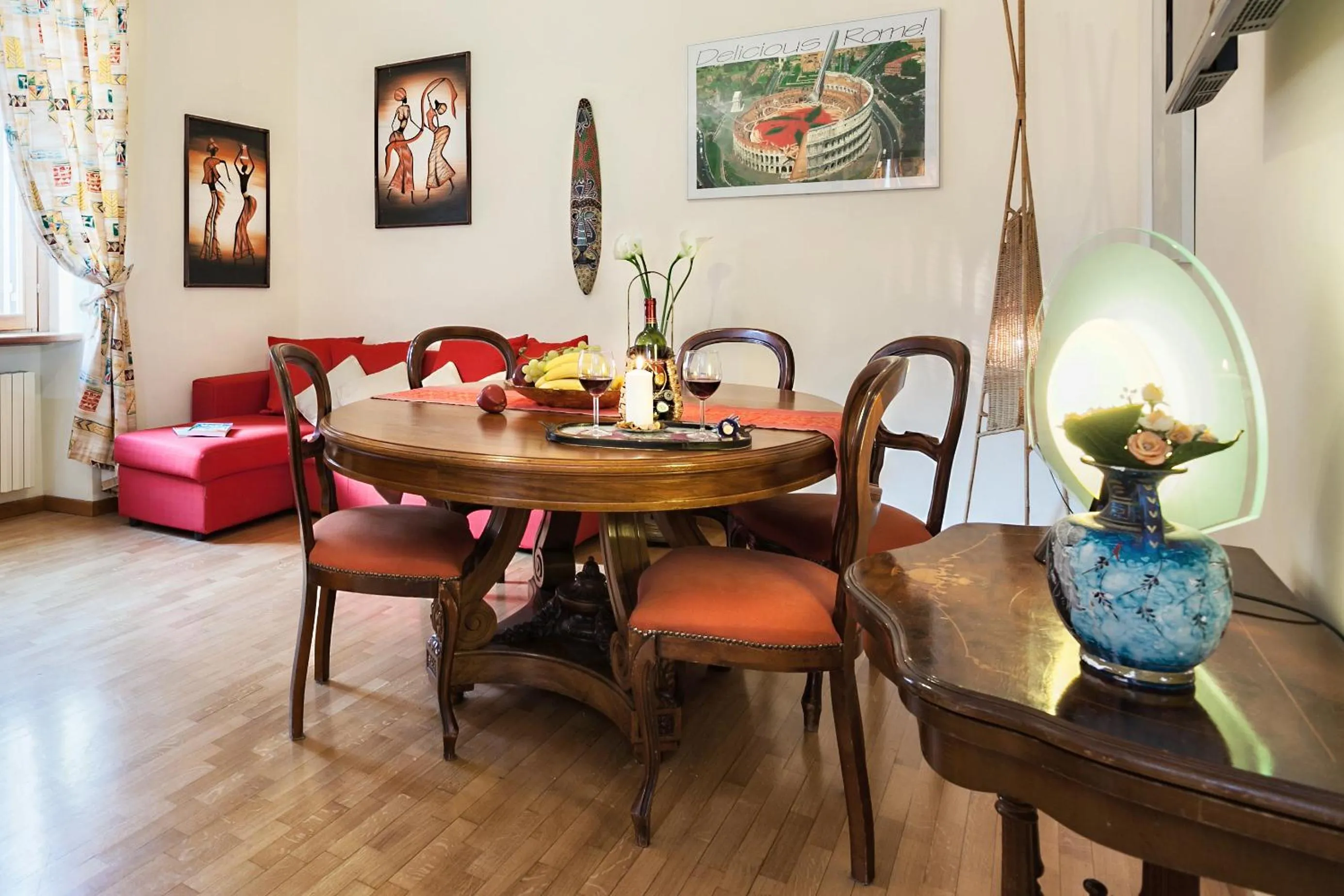 Dining area in Prati Vatican Apartment