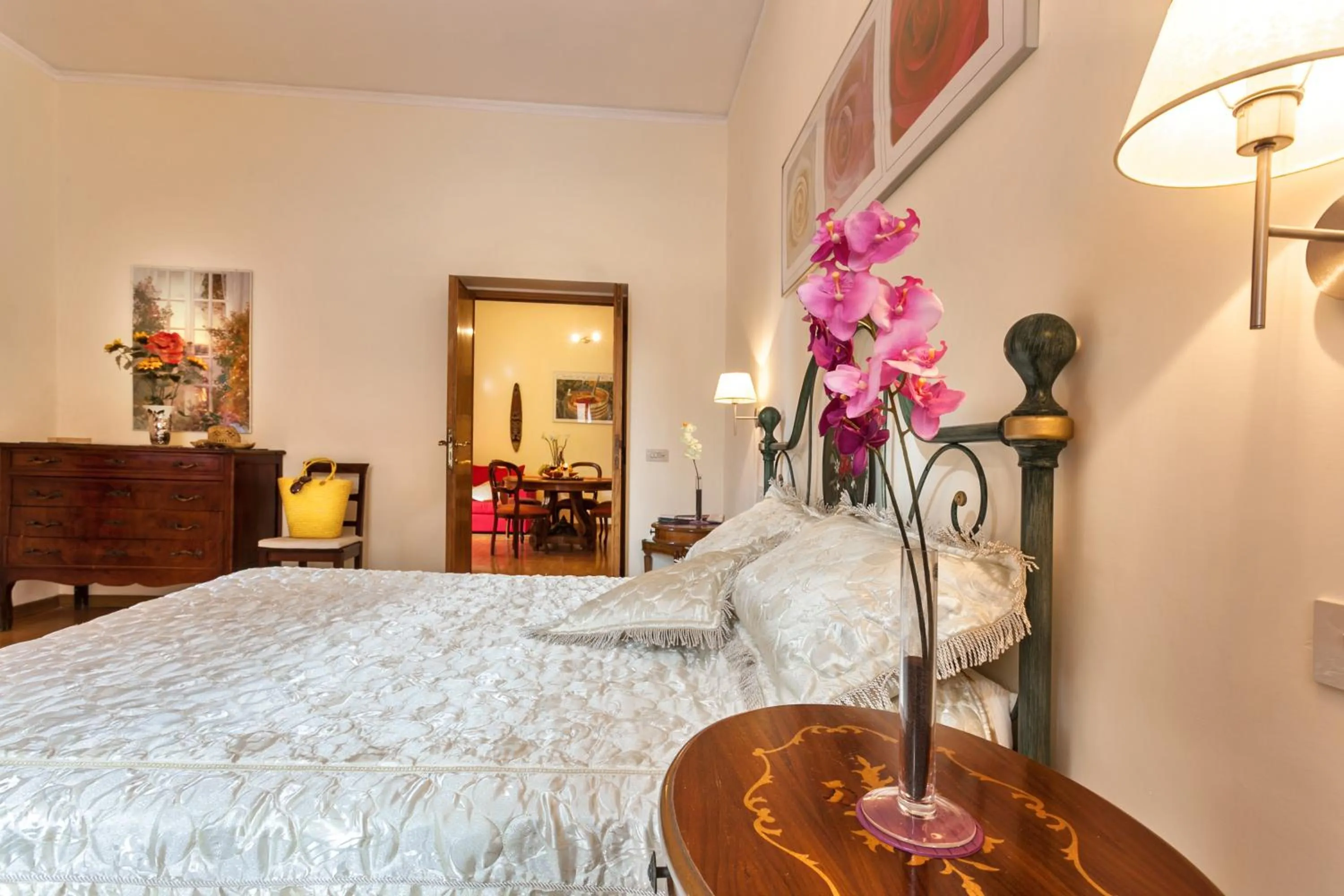 Photo of the whole room in Prati Vatican Apartment