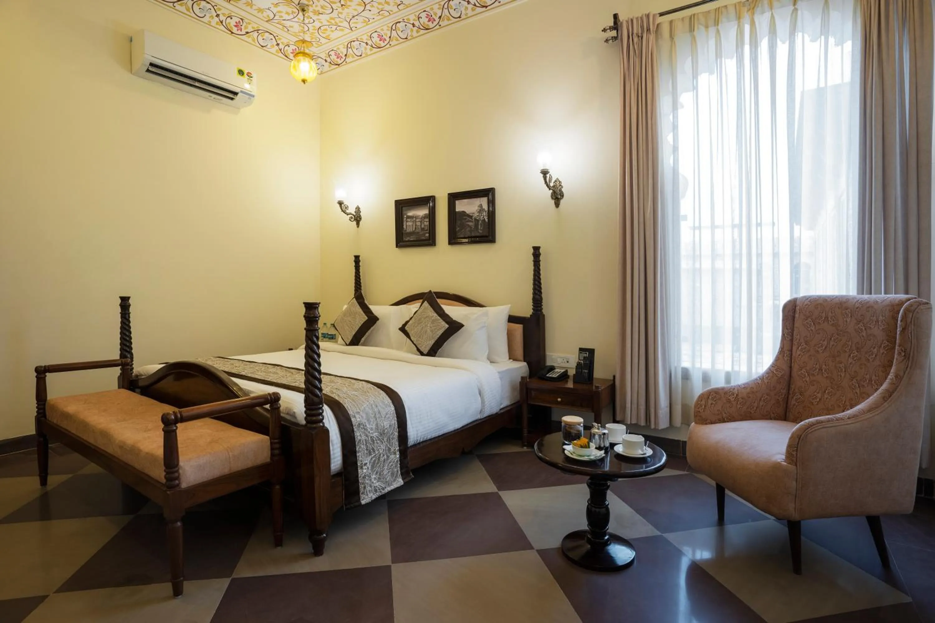 Bedroom in Kesar Bagh Palace Chittorgarh