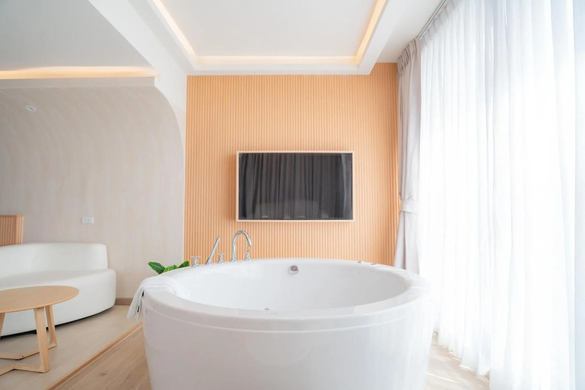 TV and multimedia in G9 HOTEL Kanchanaburi