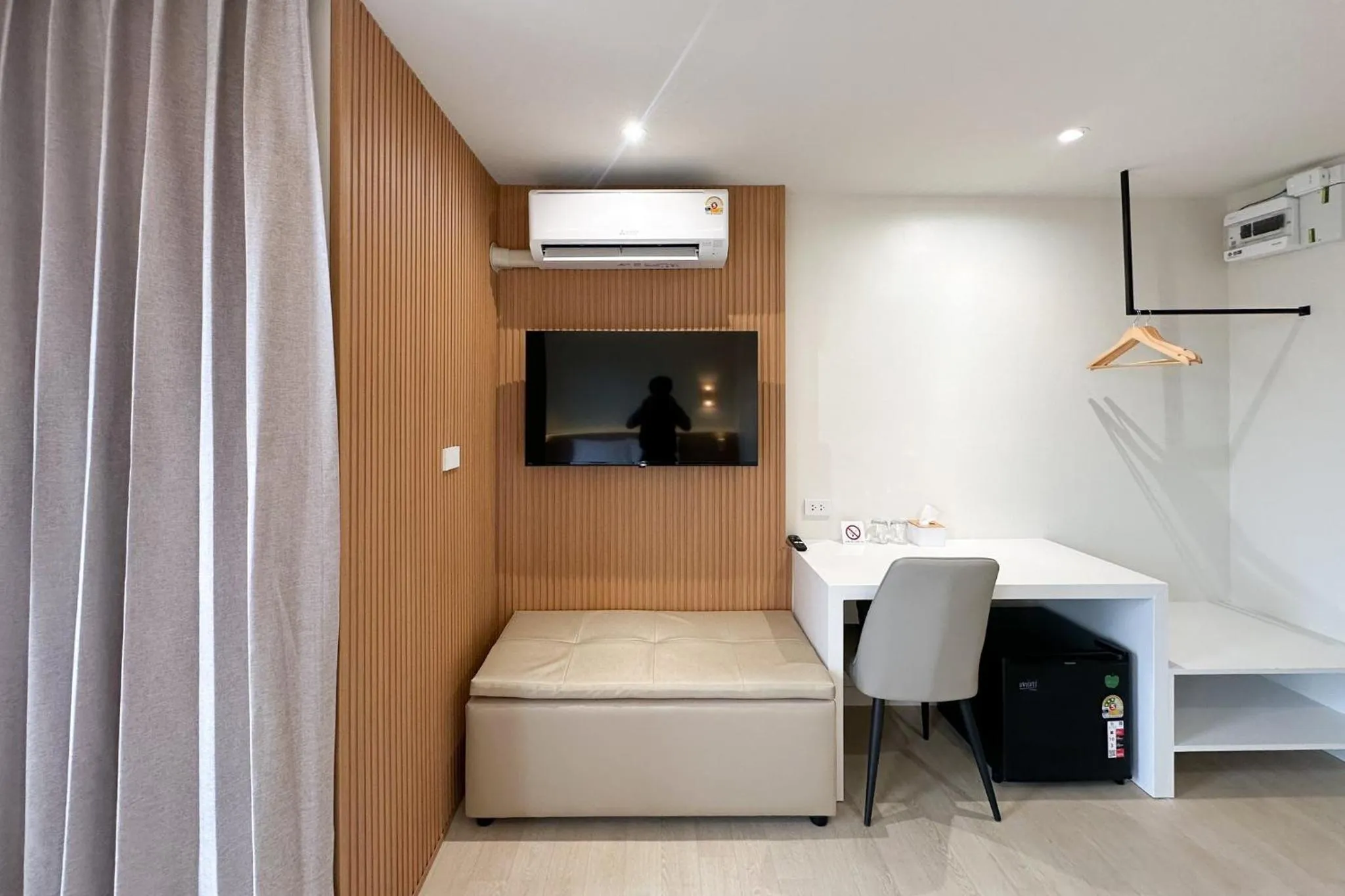 Photo of the whole room in G9 HOTEL Kanchanaburi