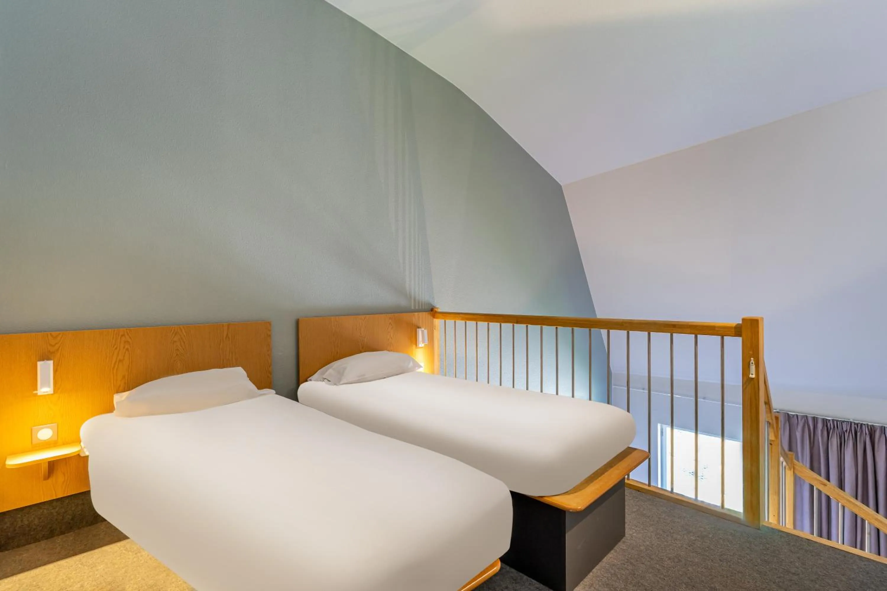 Bedroom, Bed in B&B HOTEL Marseille Euromed