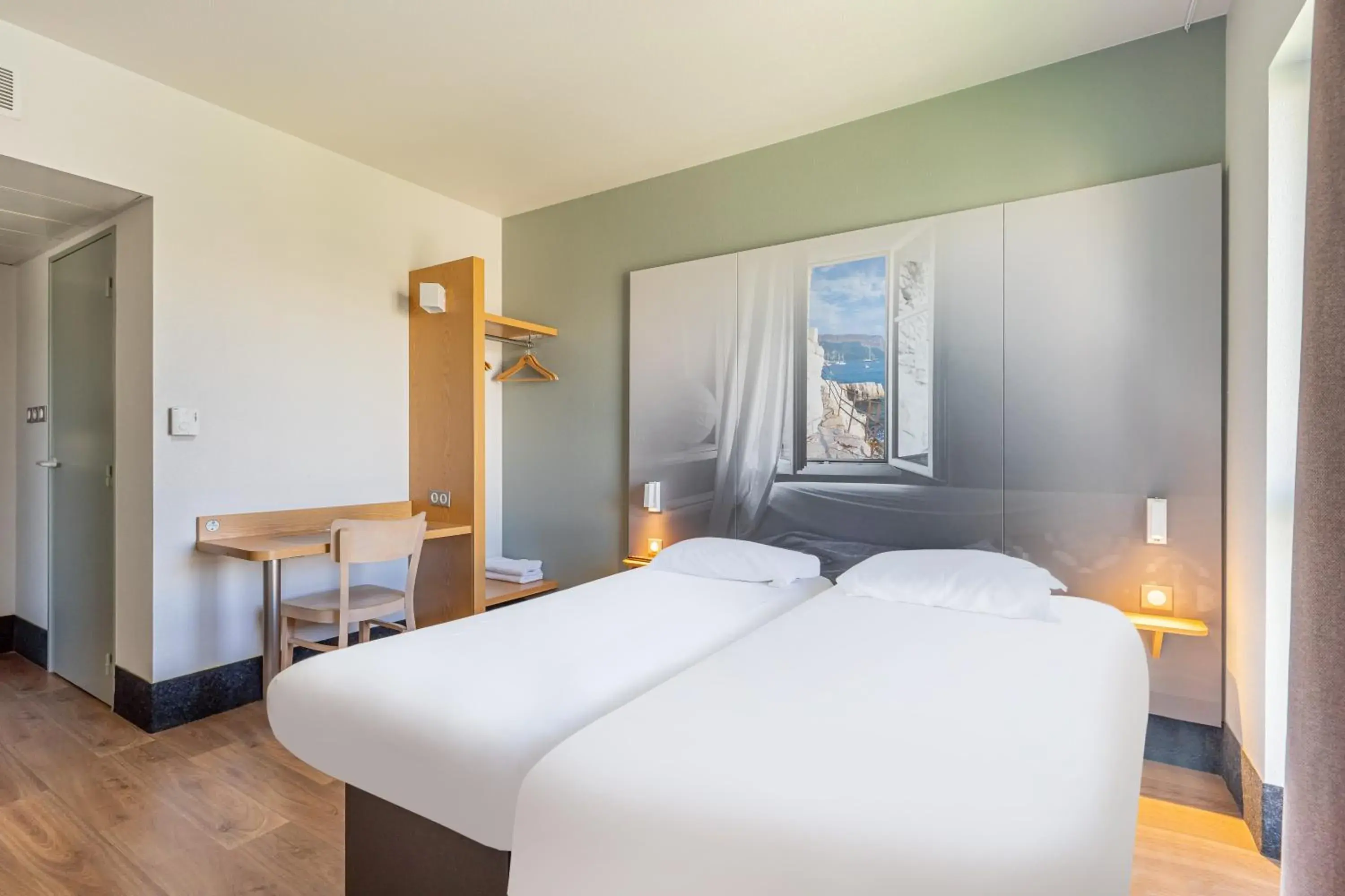 Bedroom, Bed in B&B HOTEL Marseille Euromed Bedroom, Bed in B&B HOTEL Marseille Euromed