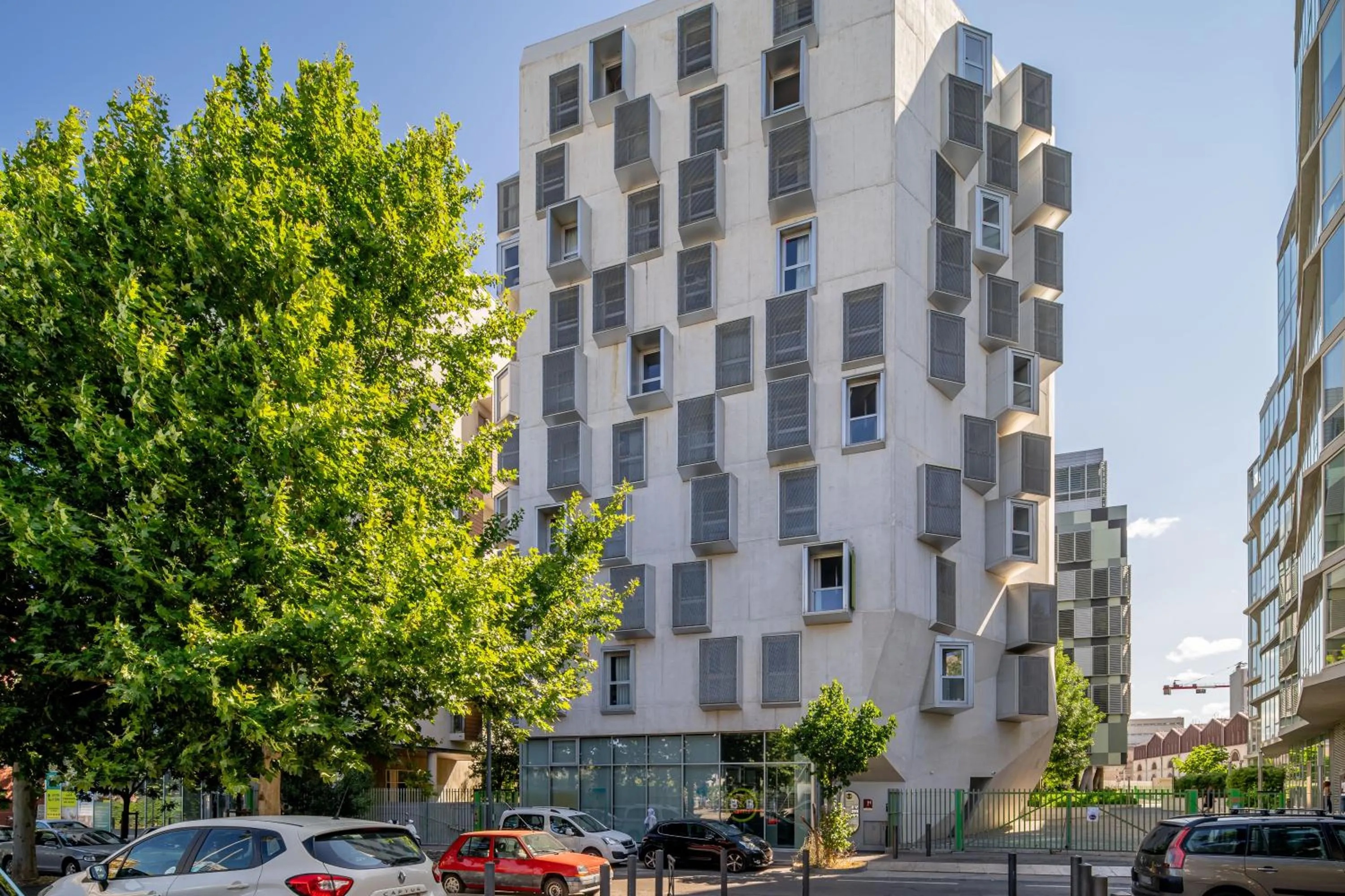 Day in B&B HOTEL Marseille Euromed