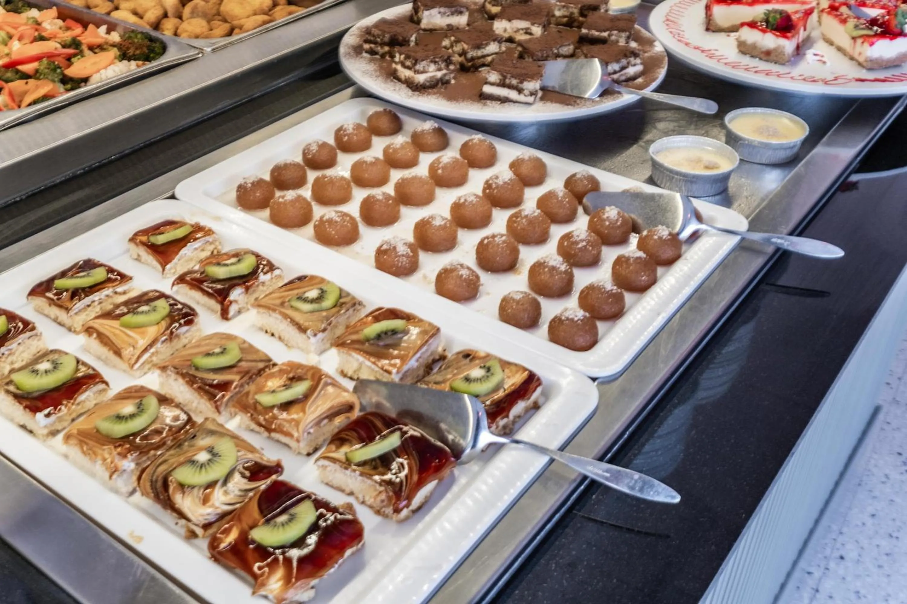 Food and drinks in Paloma Family Club