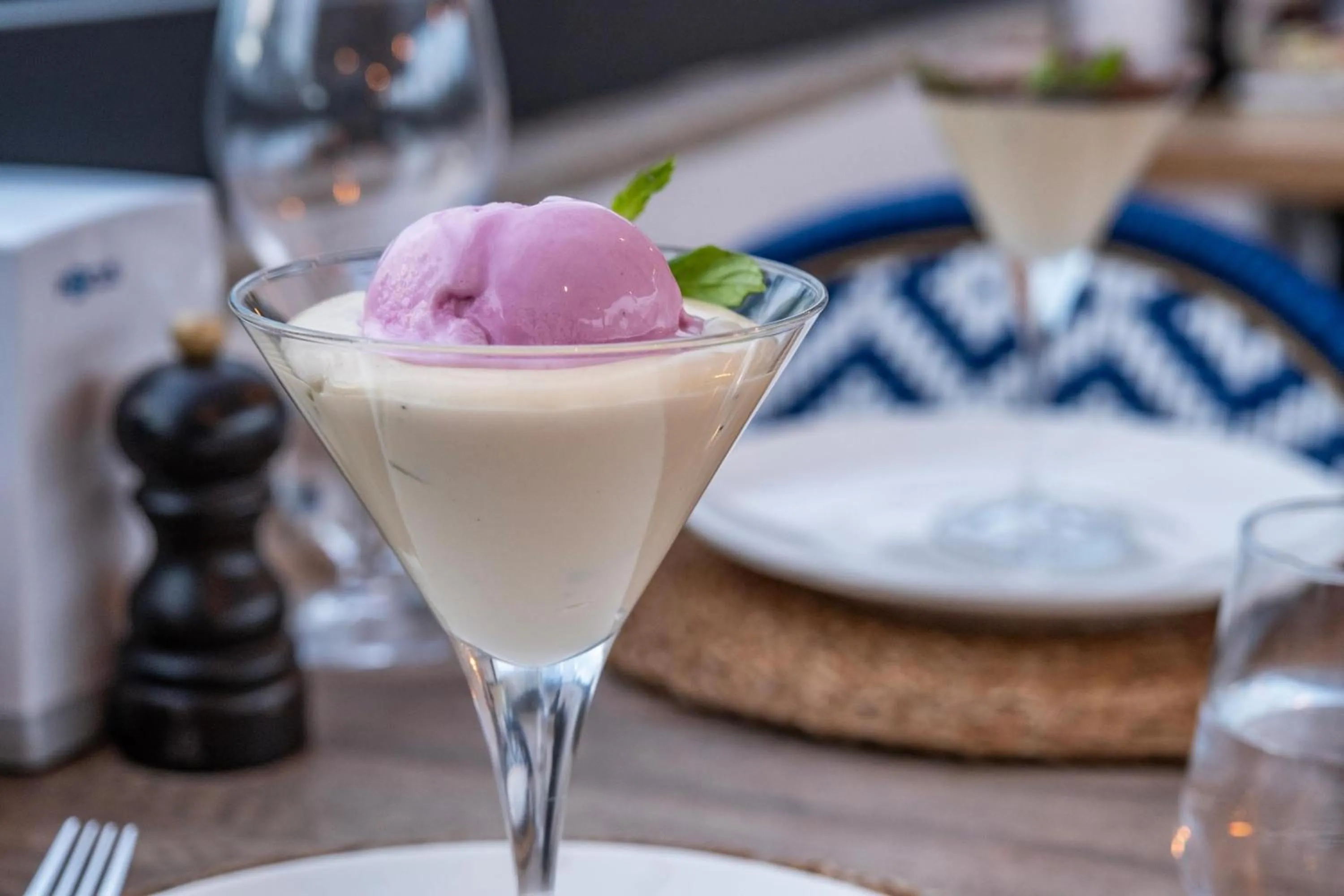 Food and drinks in Paloma Family Club