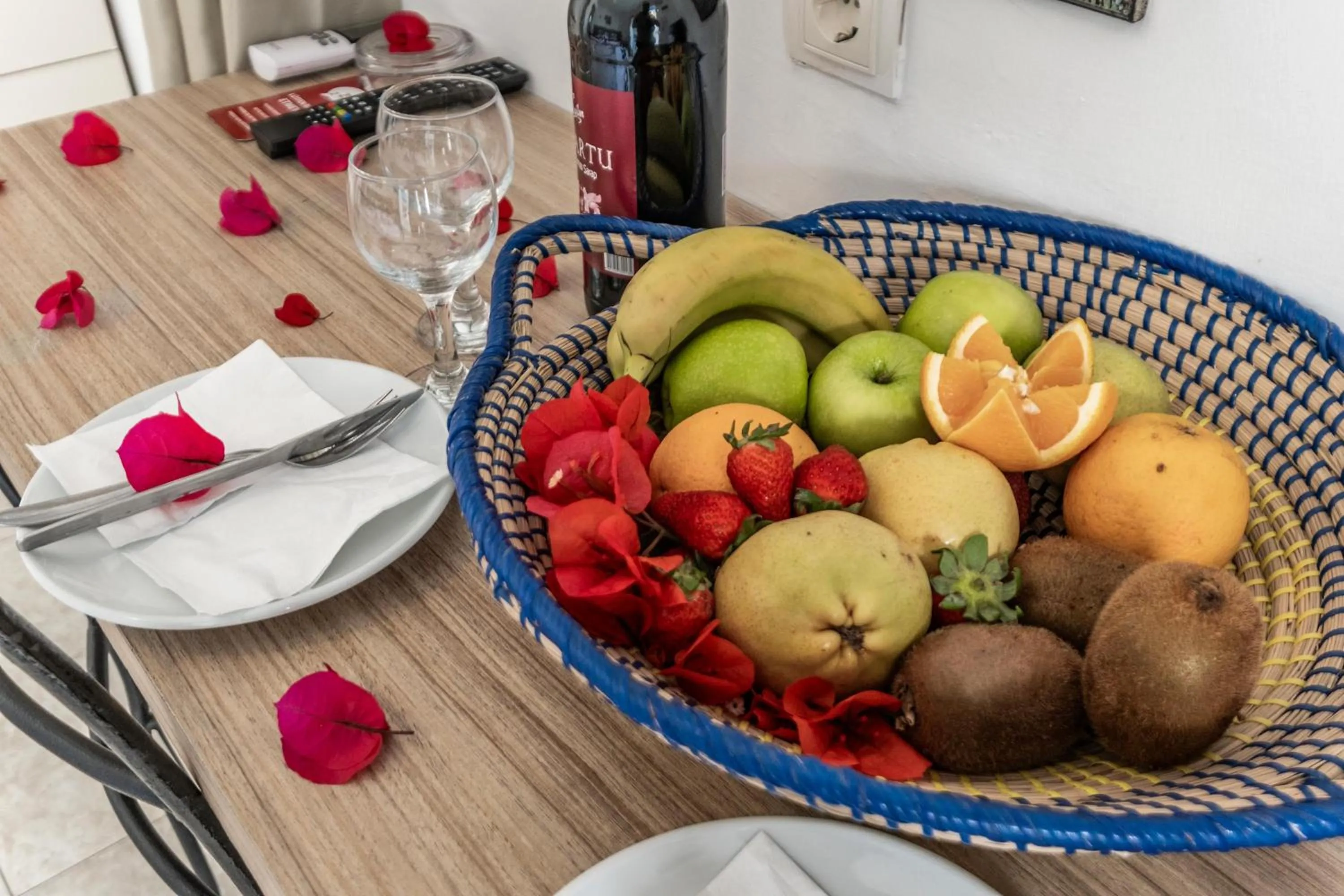 Food and drinks in Paloma Family Club