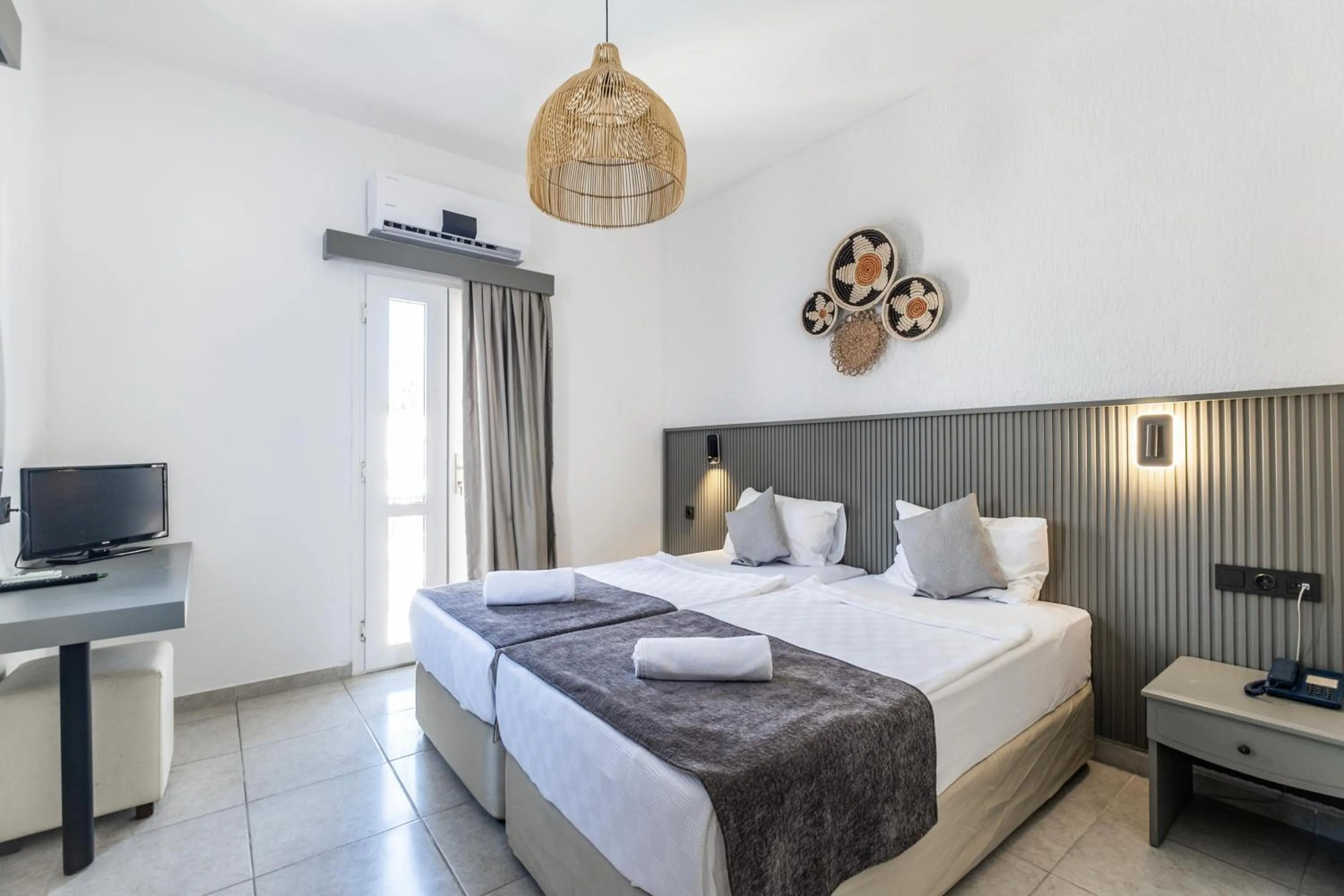 Bed in Paloma Family Club