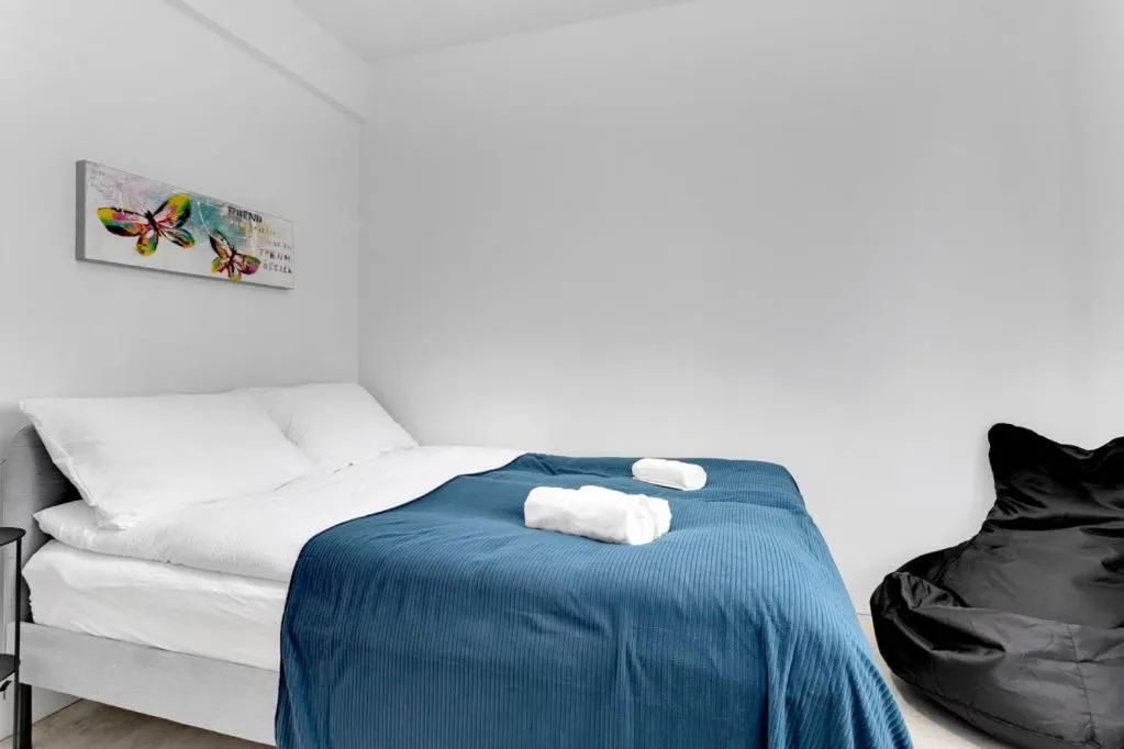 Bed in Reykjavik Luxury Hotel Apartments KARTULI