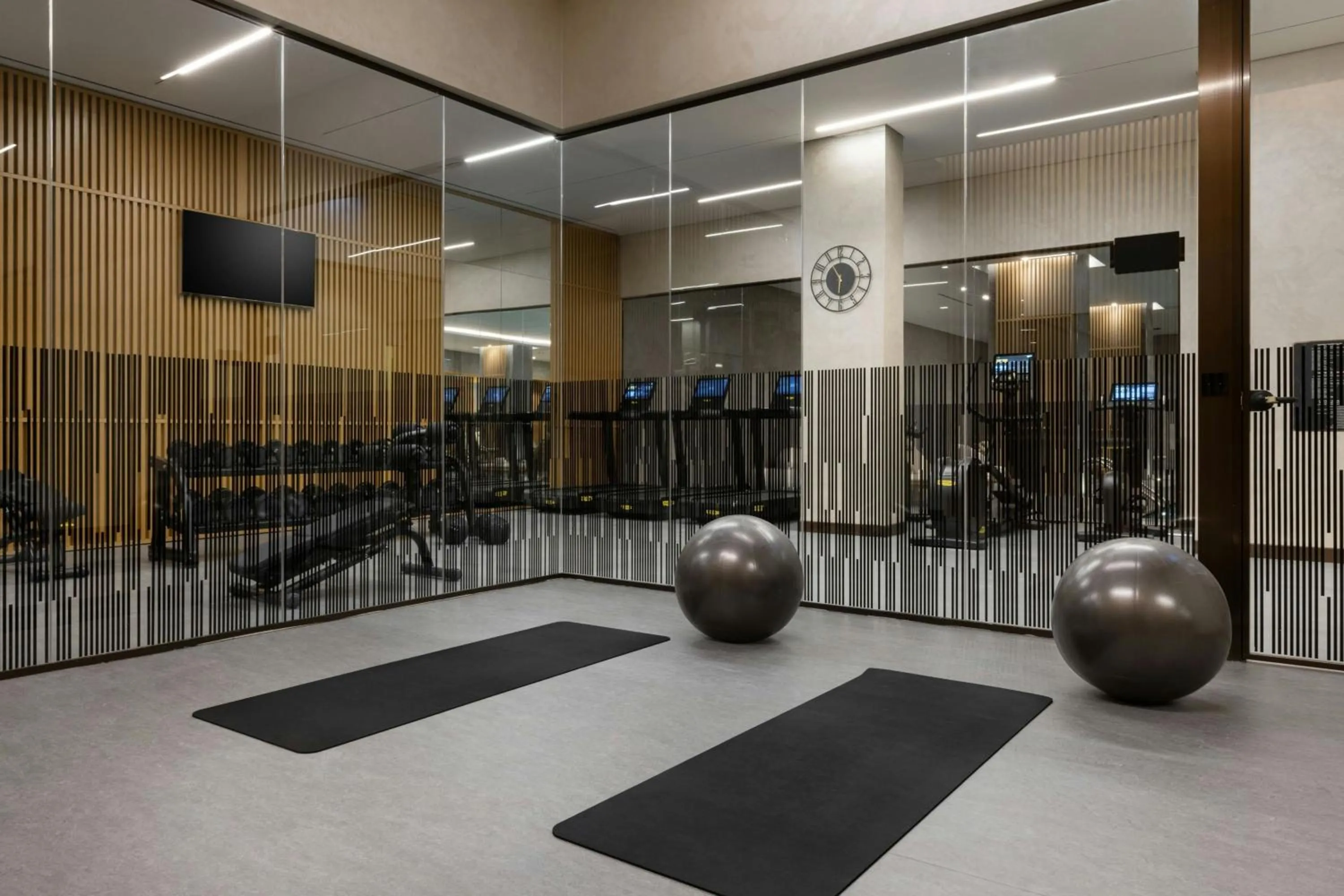 Fitness centre/facilities in Marriott Executive Apartments Istanbul Investvadi
