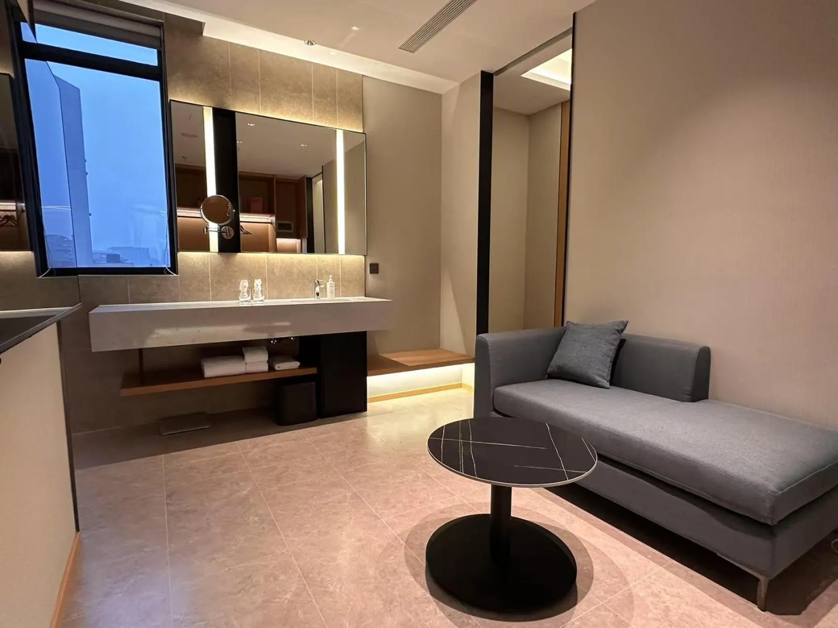 Living room in Fairfield by Marriott Shanghai Hongqiao