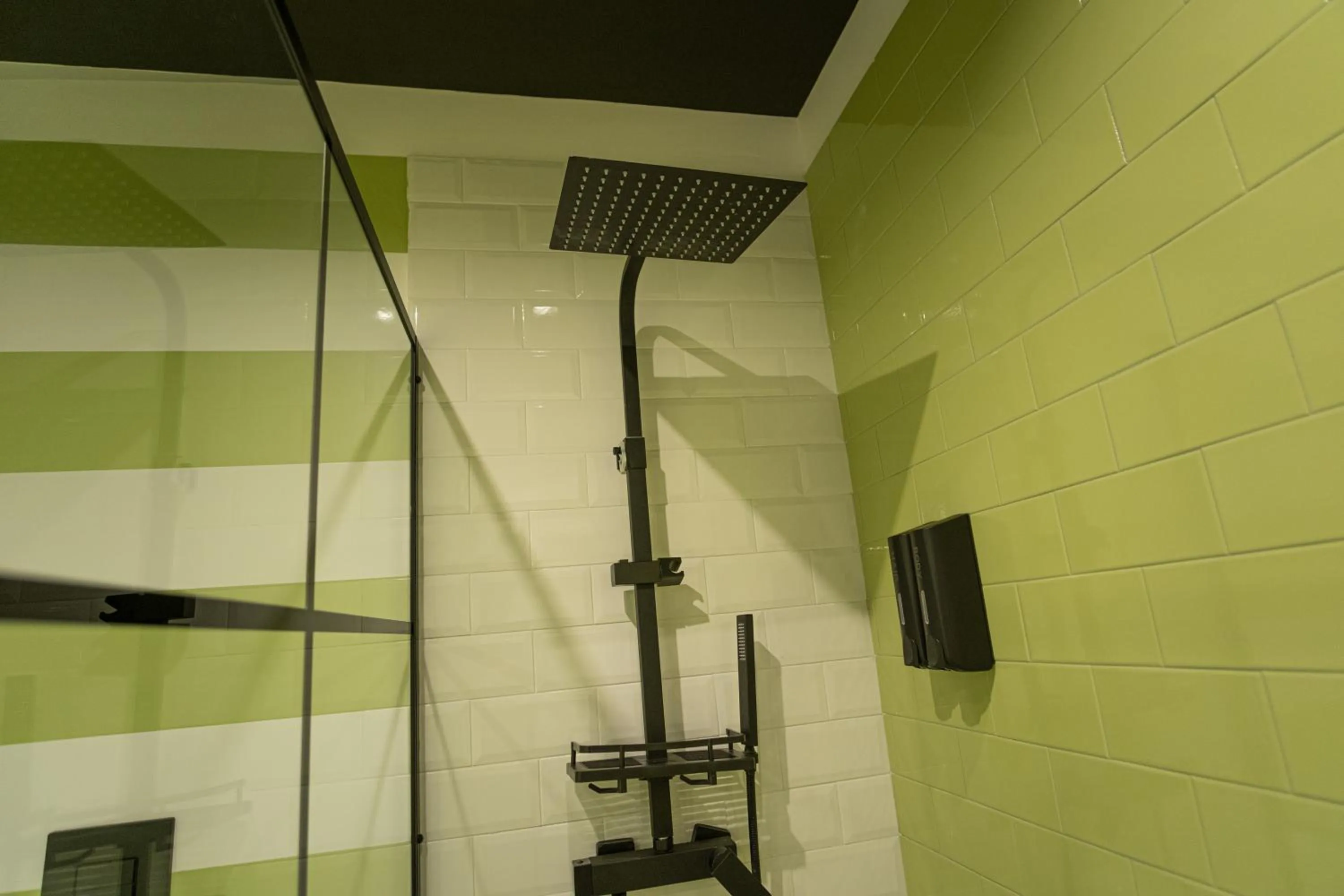 Shower in Palazzo Sebeto