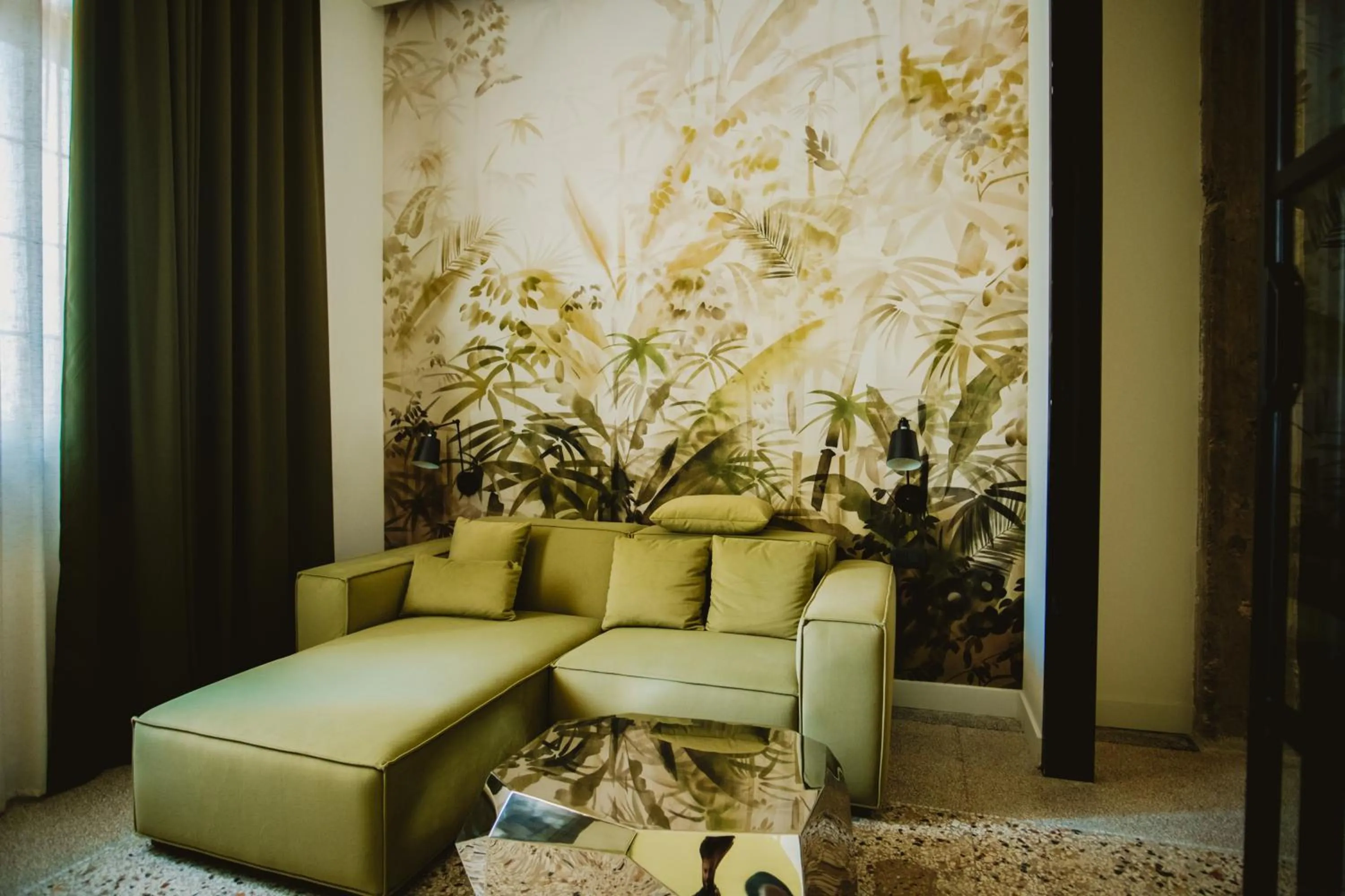 Living room in Palazzo Sebeto