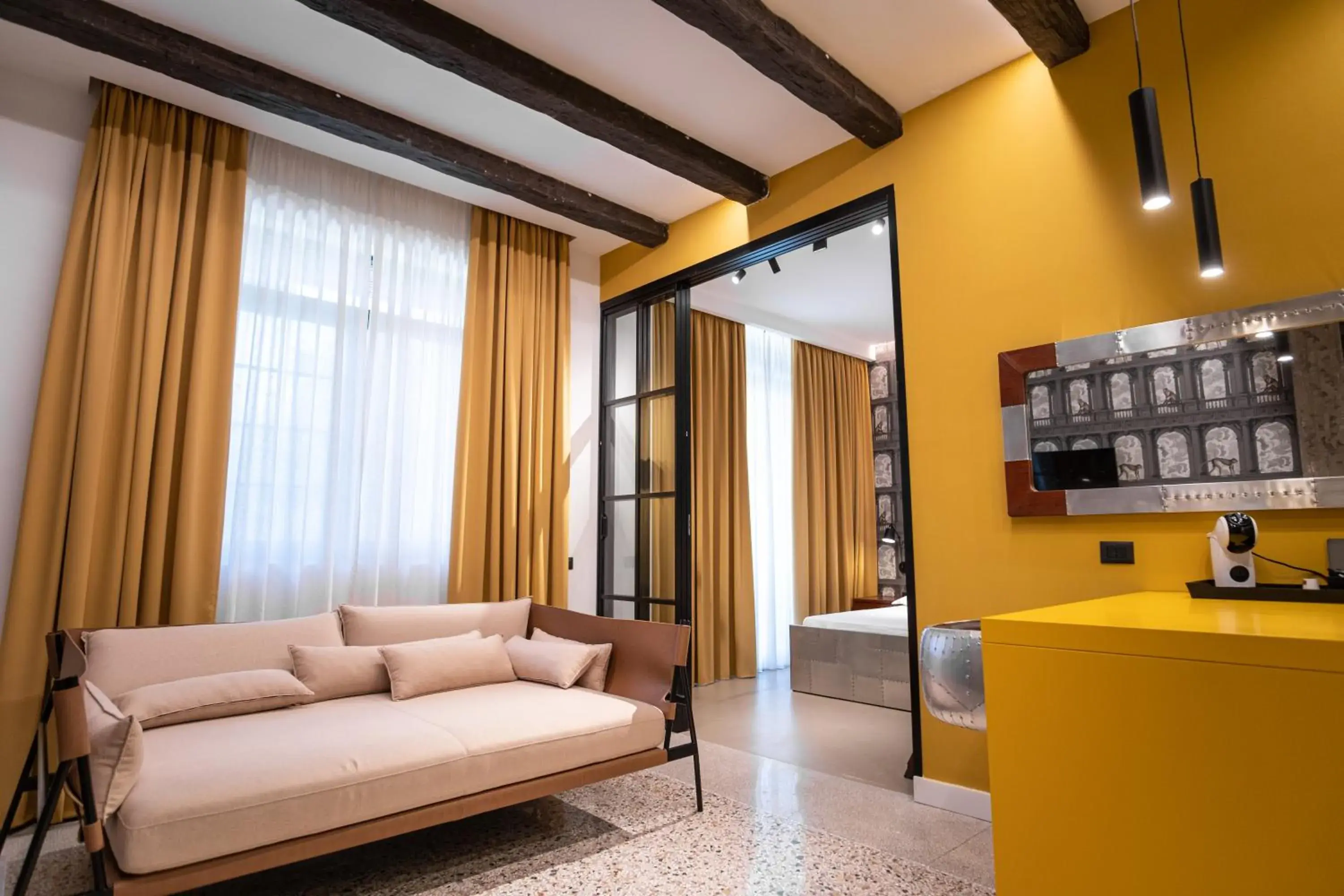 Queen Room with Balcony - single occupancy in Palazzo Sebeto Queen Room with Balcony - single occupancy in Palazzo Sebeto