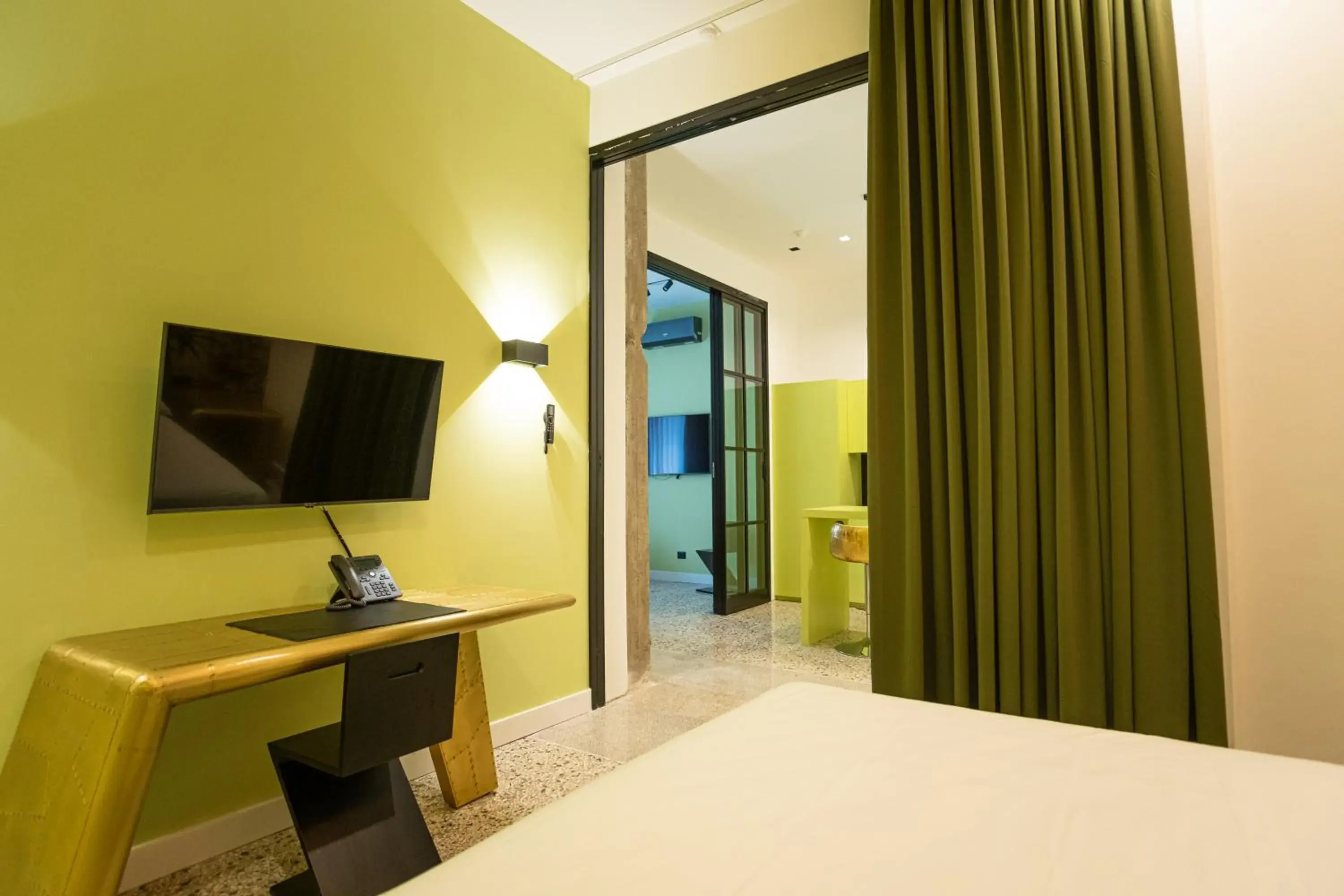 Deluxe King Room - single occupancy in Palazzo Sebeto Deluxe King Room - single occupancy in Palazzo Sebeto