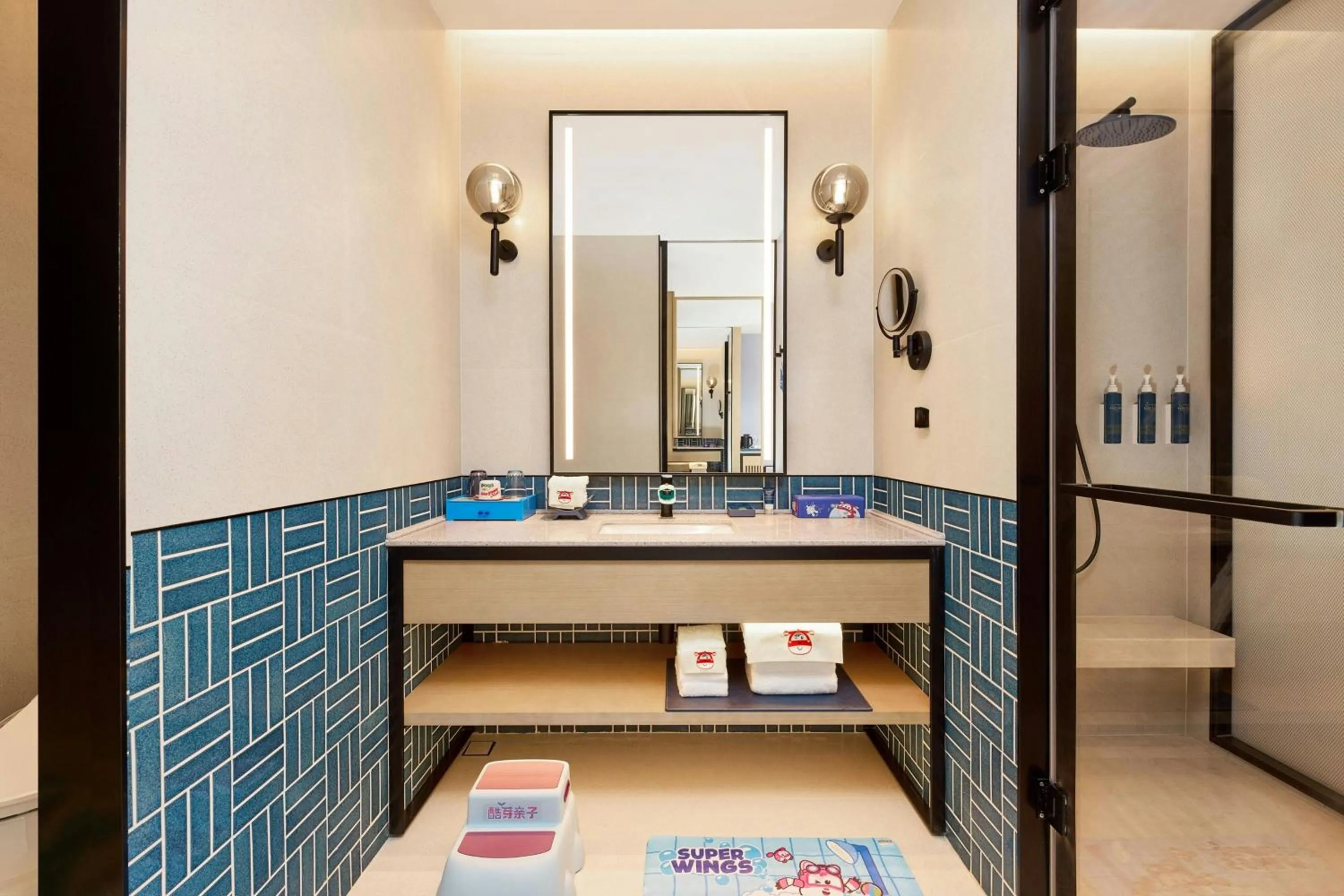 Bedroom in Four Points by Sheraton Qingdao, Chengyang East