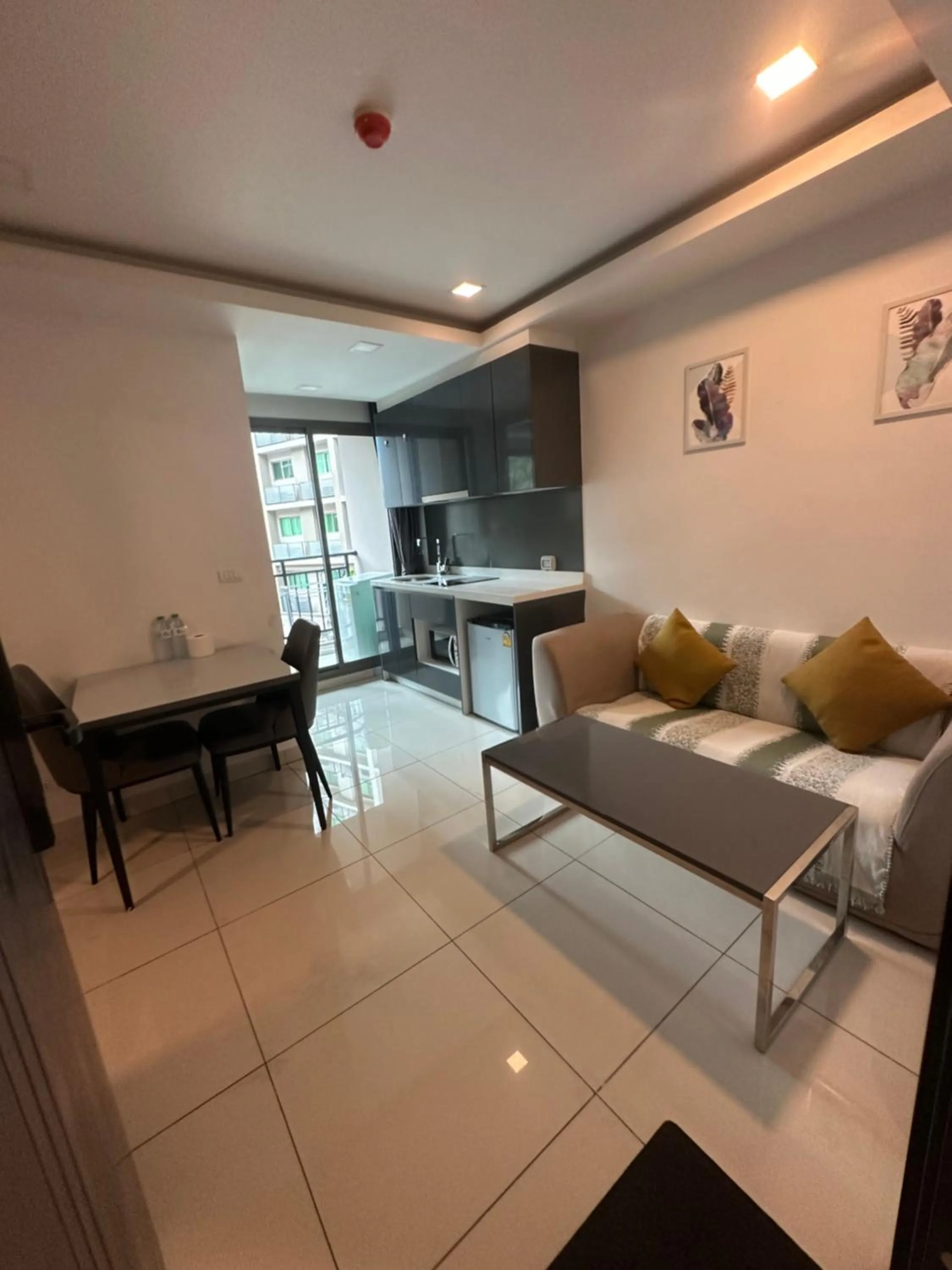 Arcadia beach continental