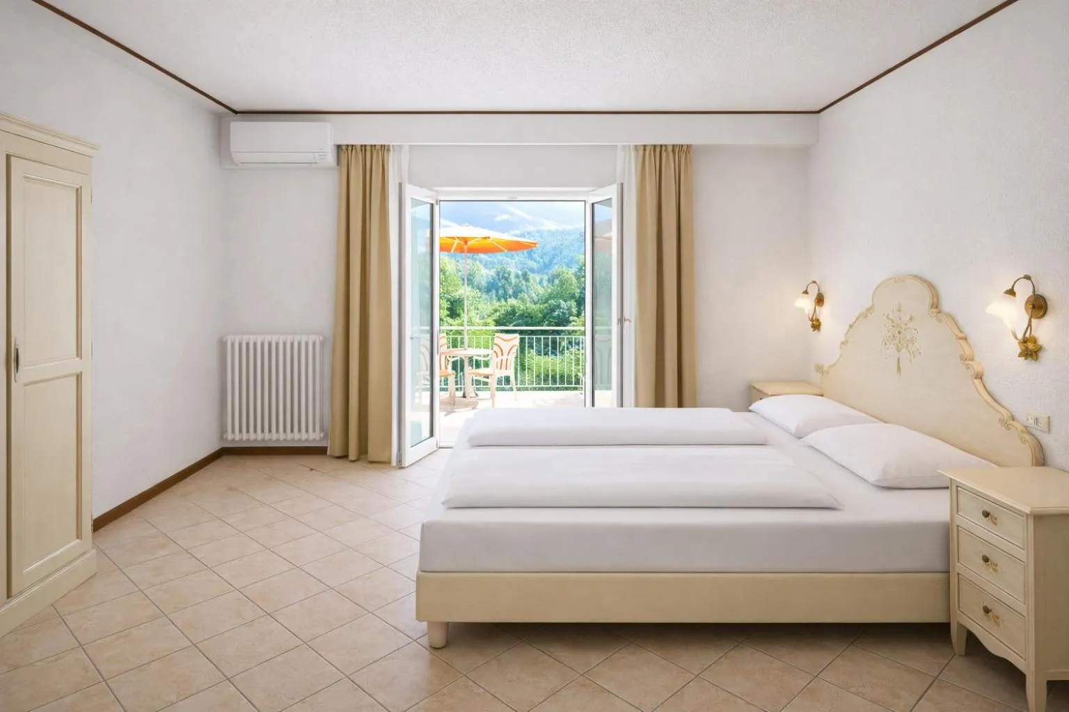 Standard double room with garden-view terrace in Hotel Villa Margherita