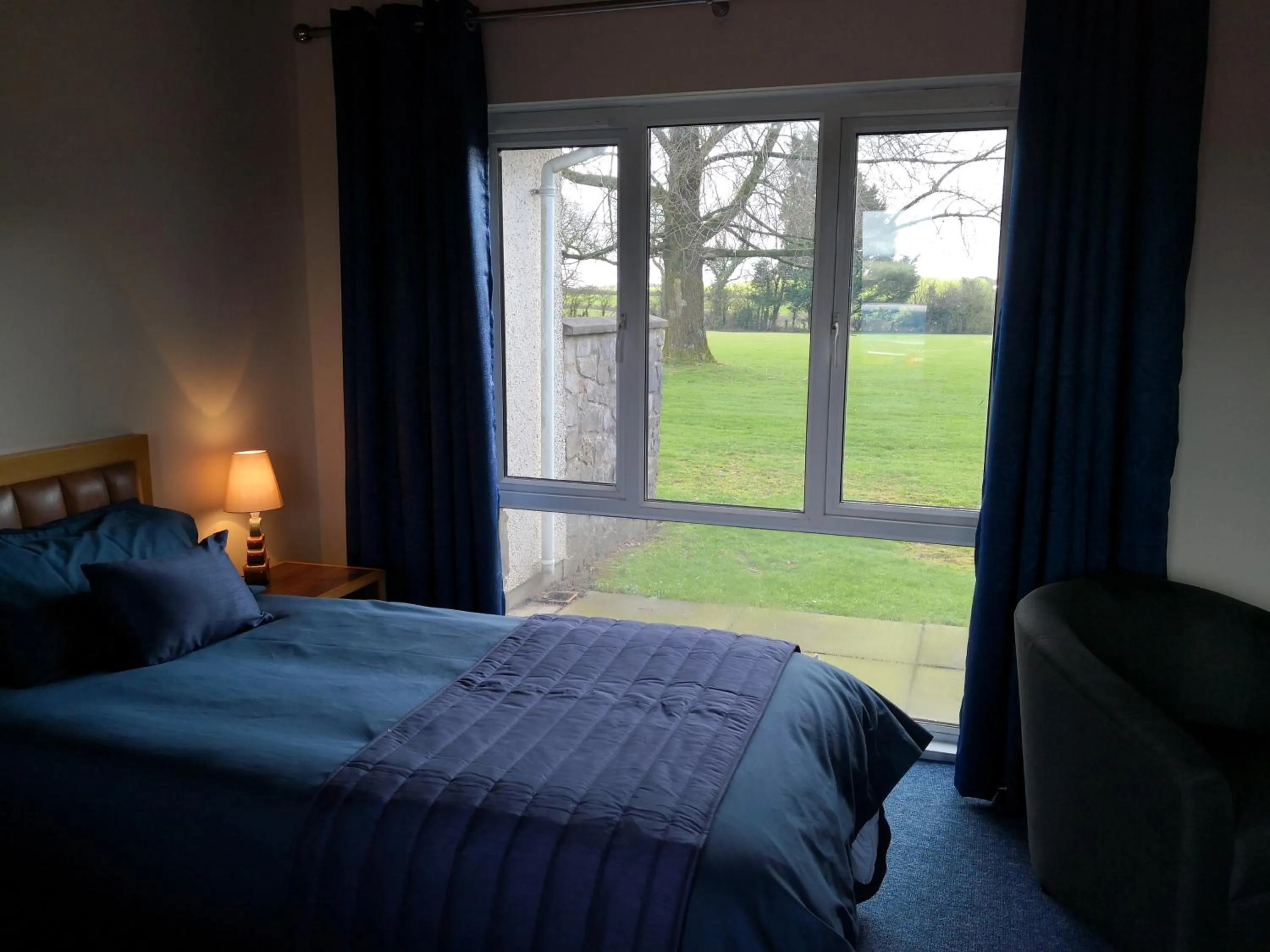 Forge Motel & Firehouse Restaurant