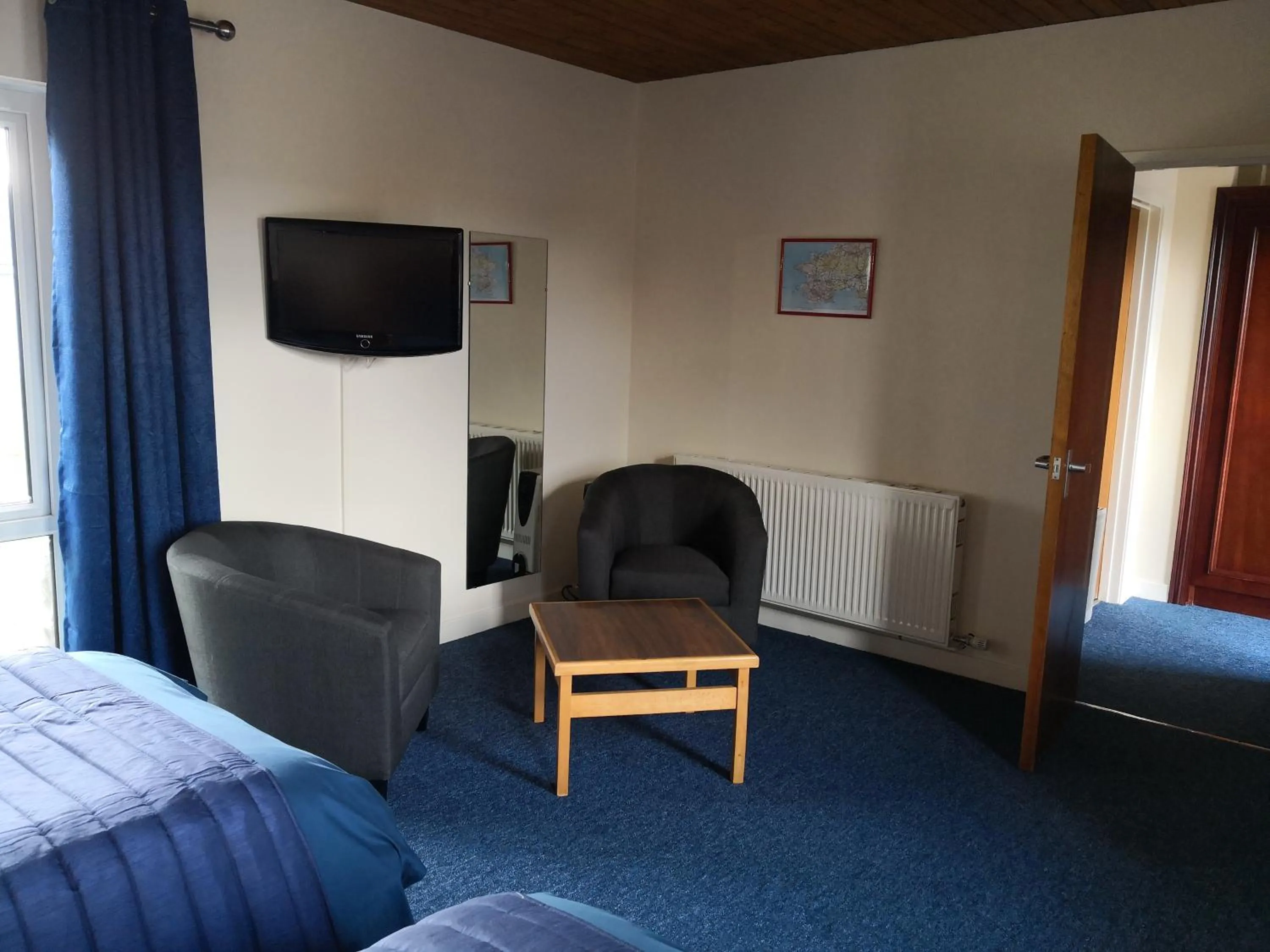 Forge Motel & Firehouse Restaurant