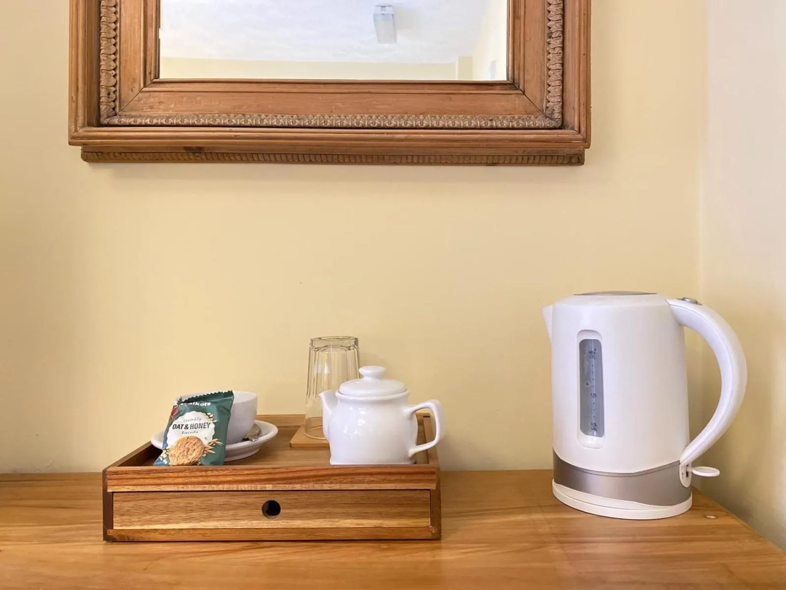 Coffee/tea facilities in The Victoria