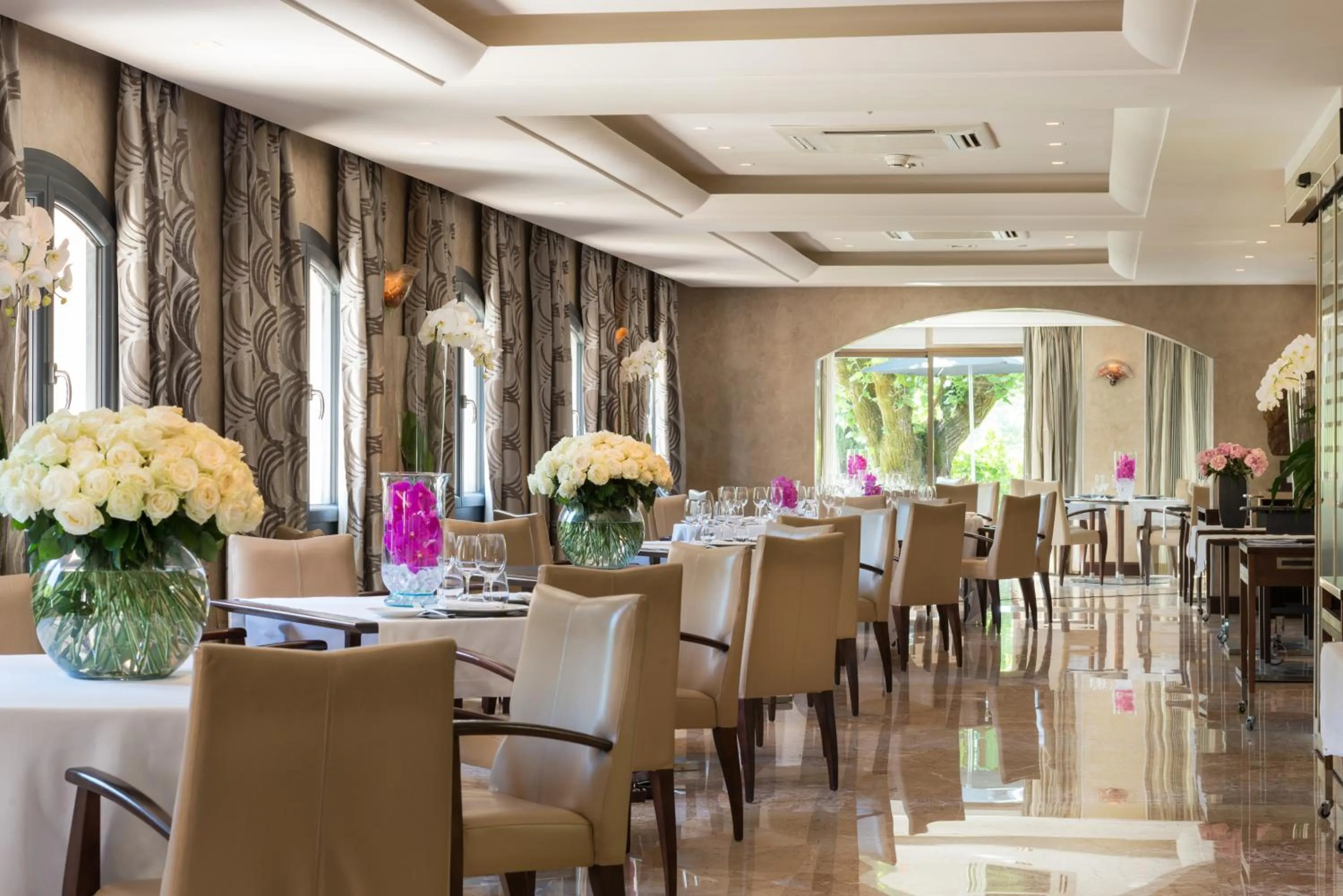 Restaurant/places to eat in Hostellerie Les Gorges De Pennafort