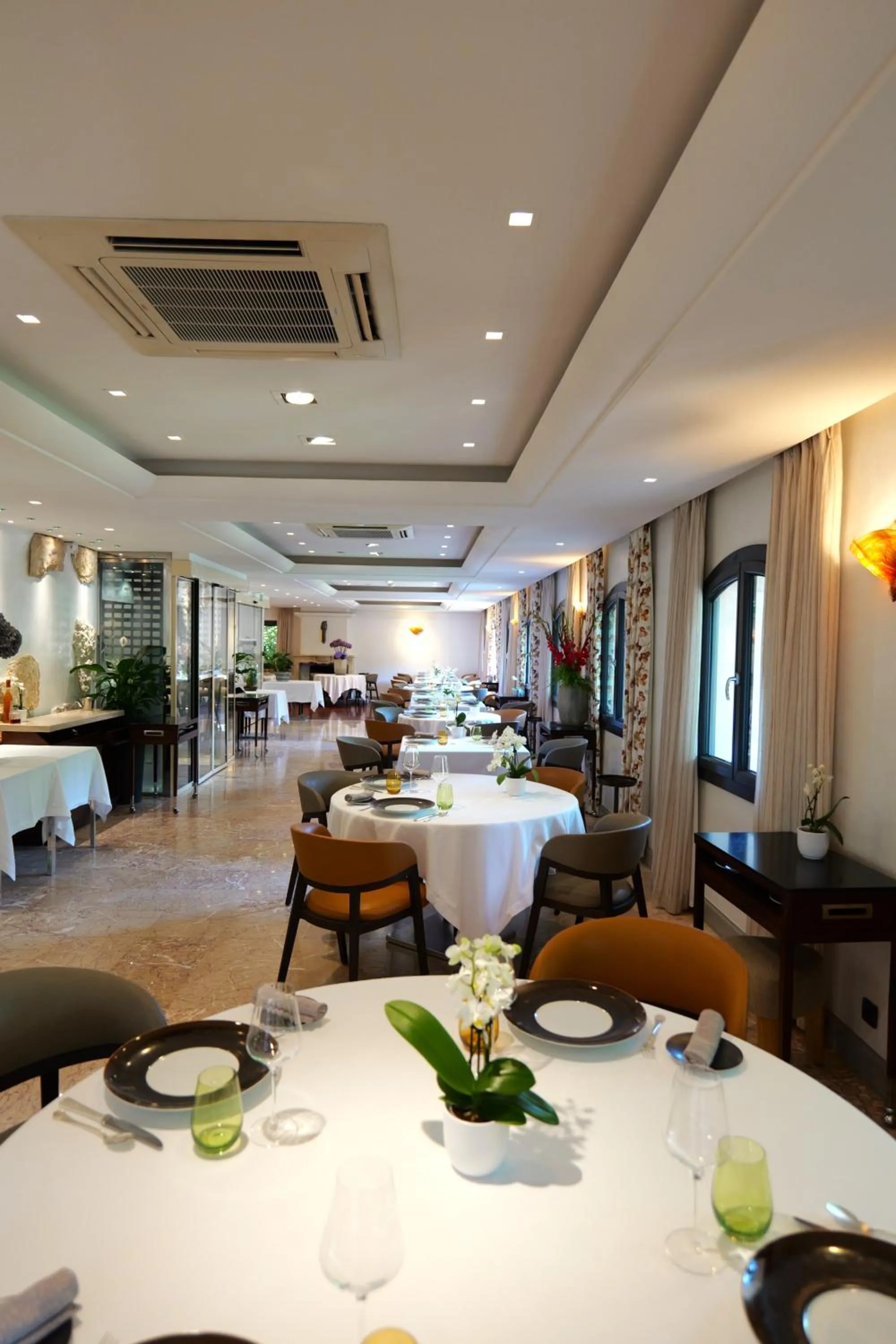 Restaurant/places to eat in Hostellerie Les Gorges De Pennafort