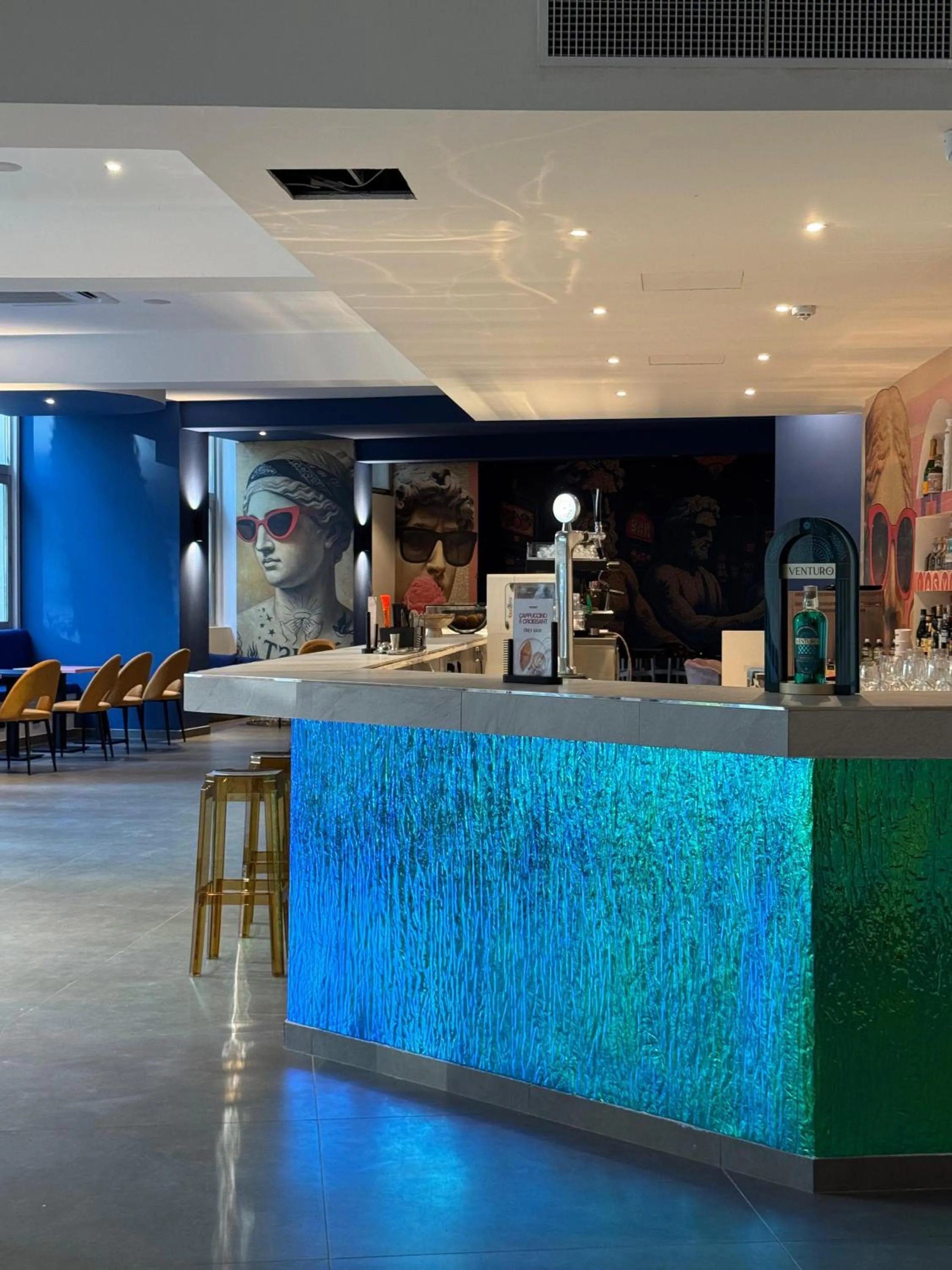 Lounge or bar in Vegas Resort