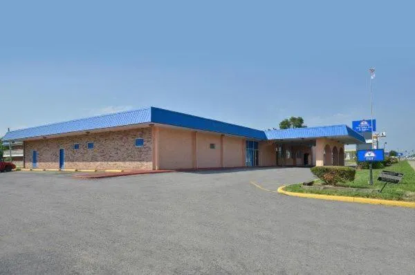 Property building in Americas Best Value Inn & Suites Kansas City