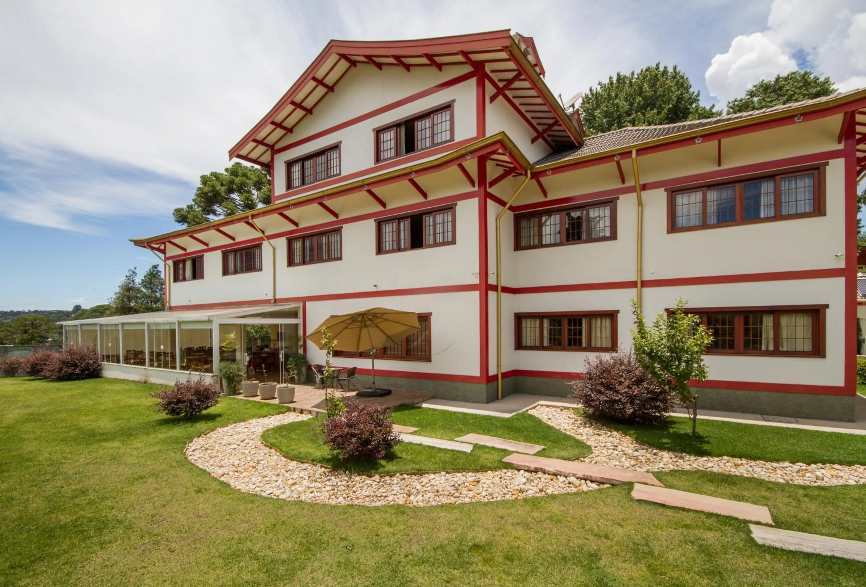 Property building in Matsubara Pousada