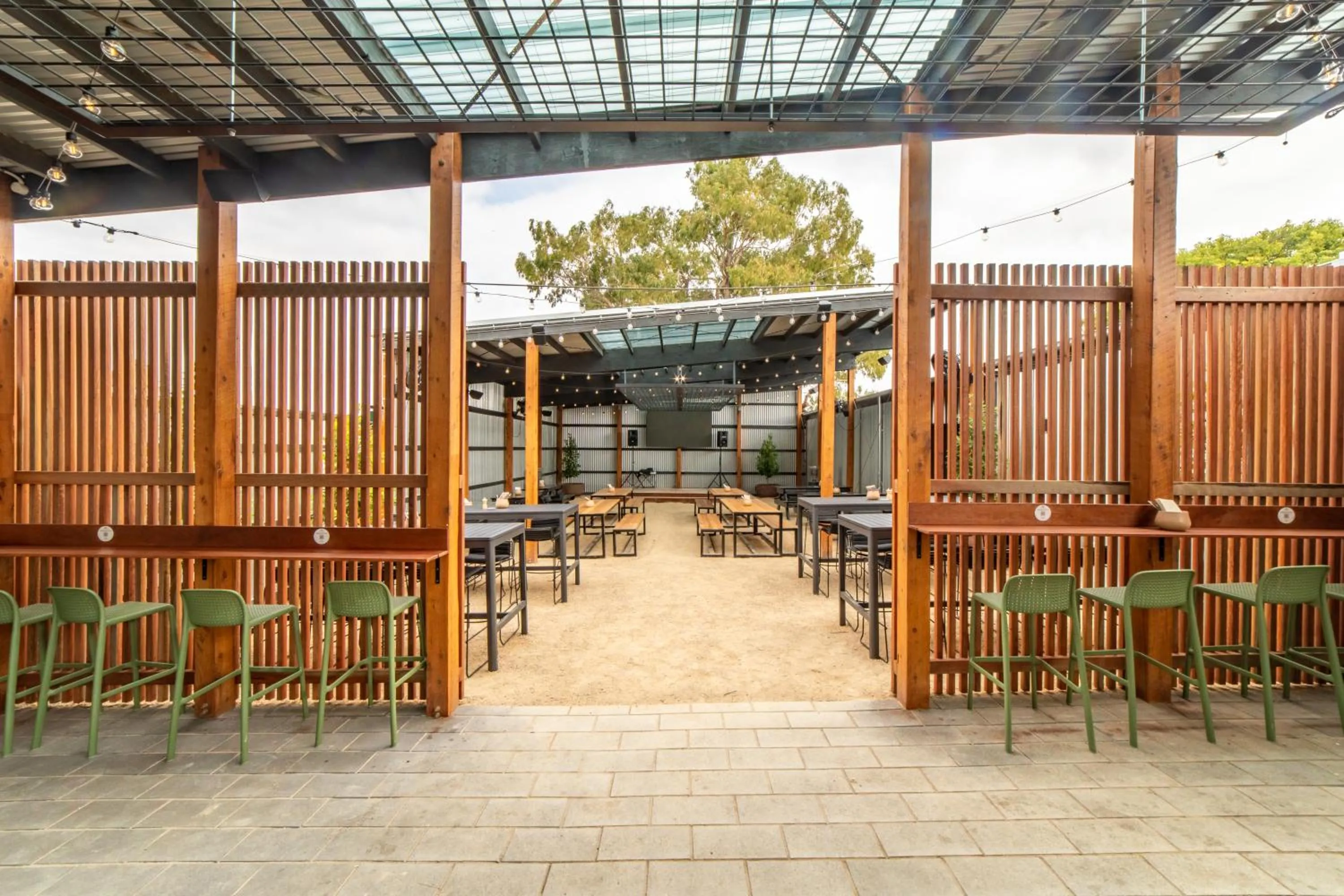 Restaurant/places to eat in Terminus Hotel Yarrawonga