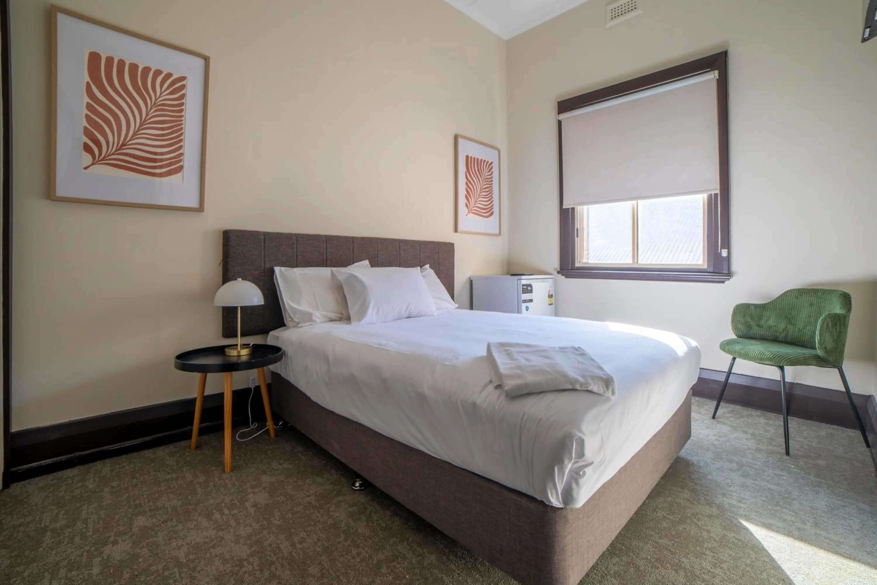 Bed in Terminus Hotel Yarrawonga