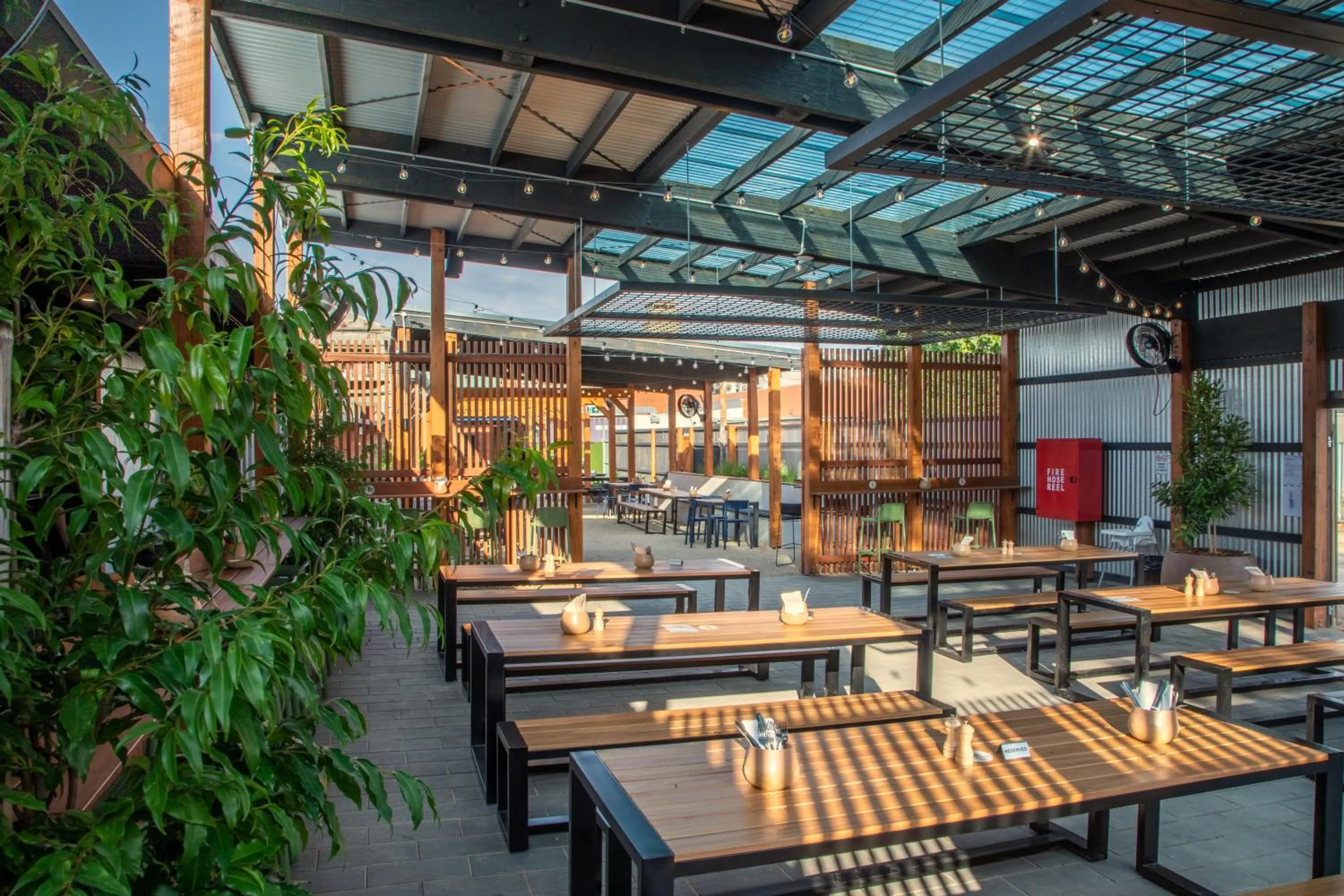 Restaurant/places to eat in Terminus Hotel Yarrawonga