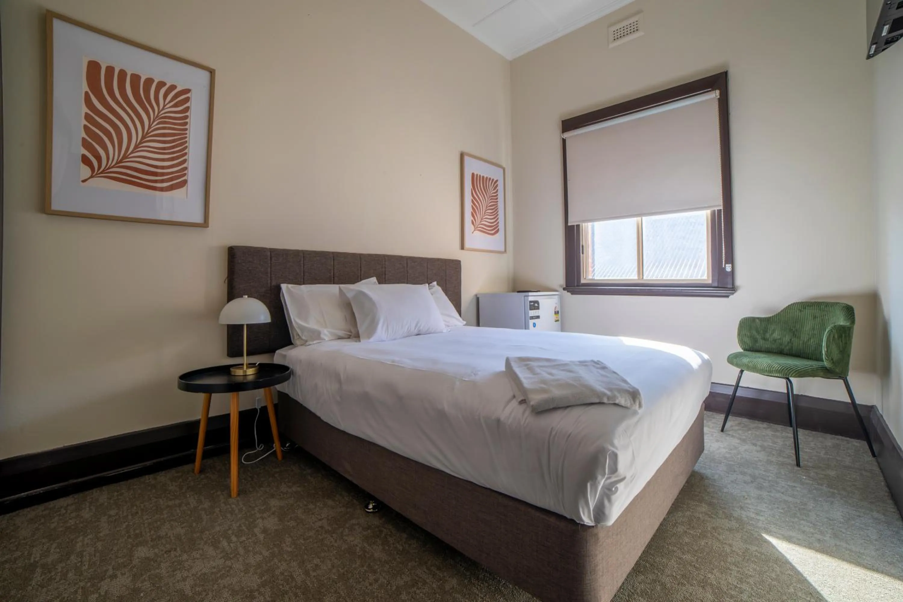 Bed in Terminus Hotel Yarrawonga