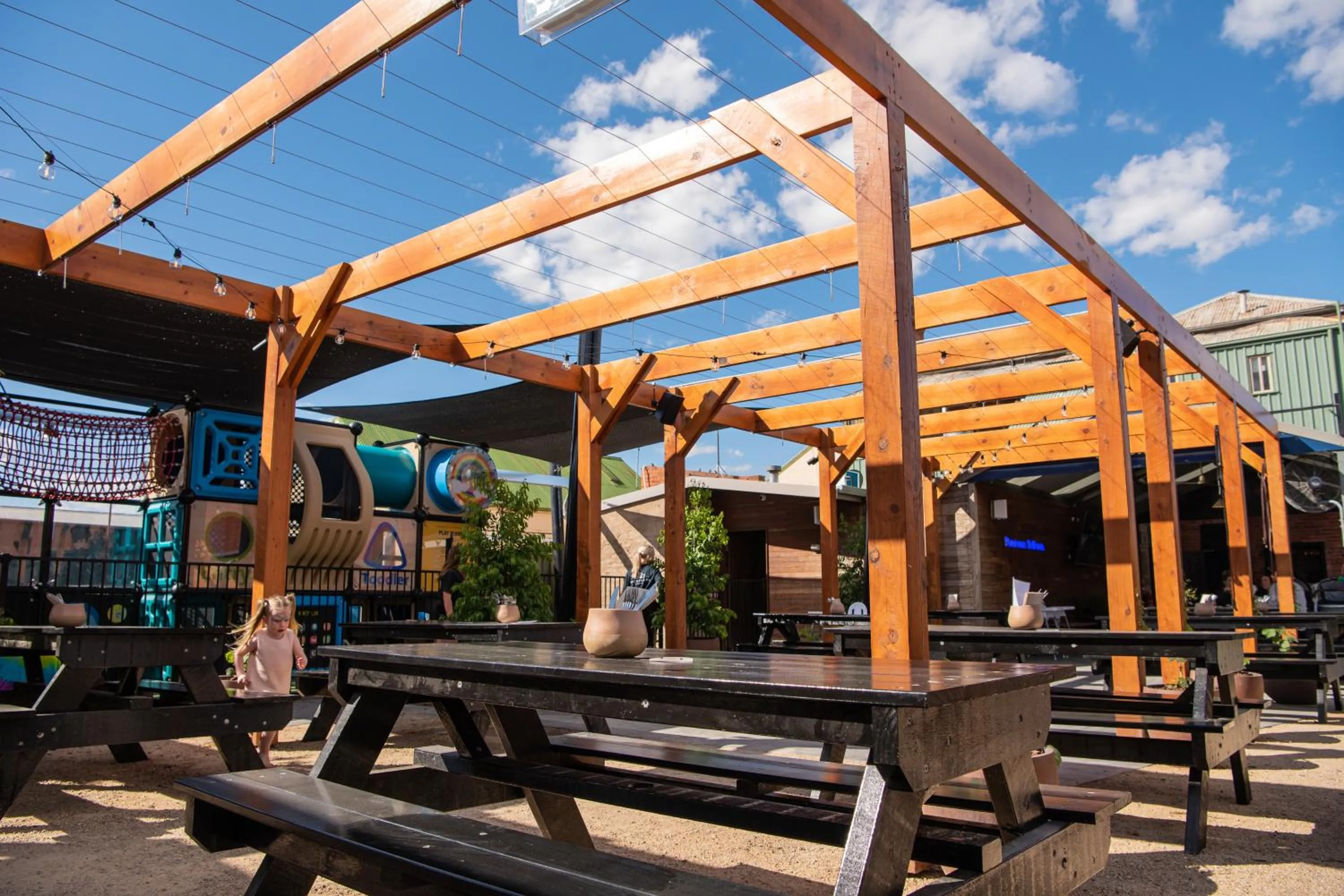 Restaurant/places to eat in Terminus Hotel Yarrawonga