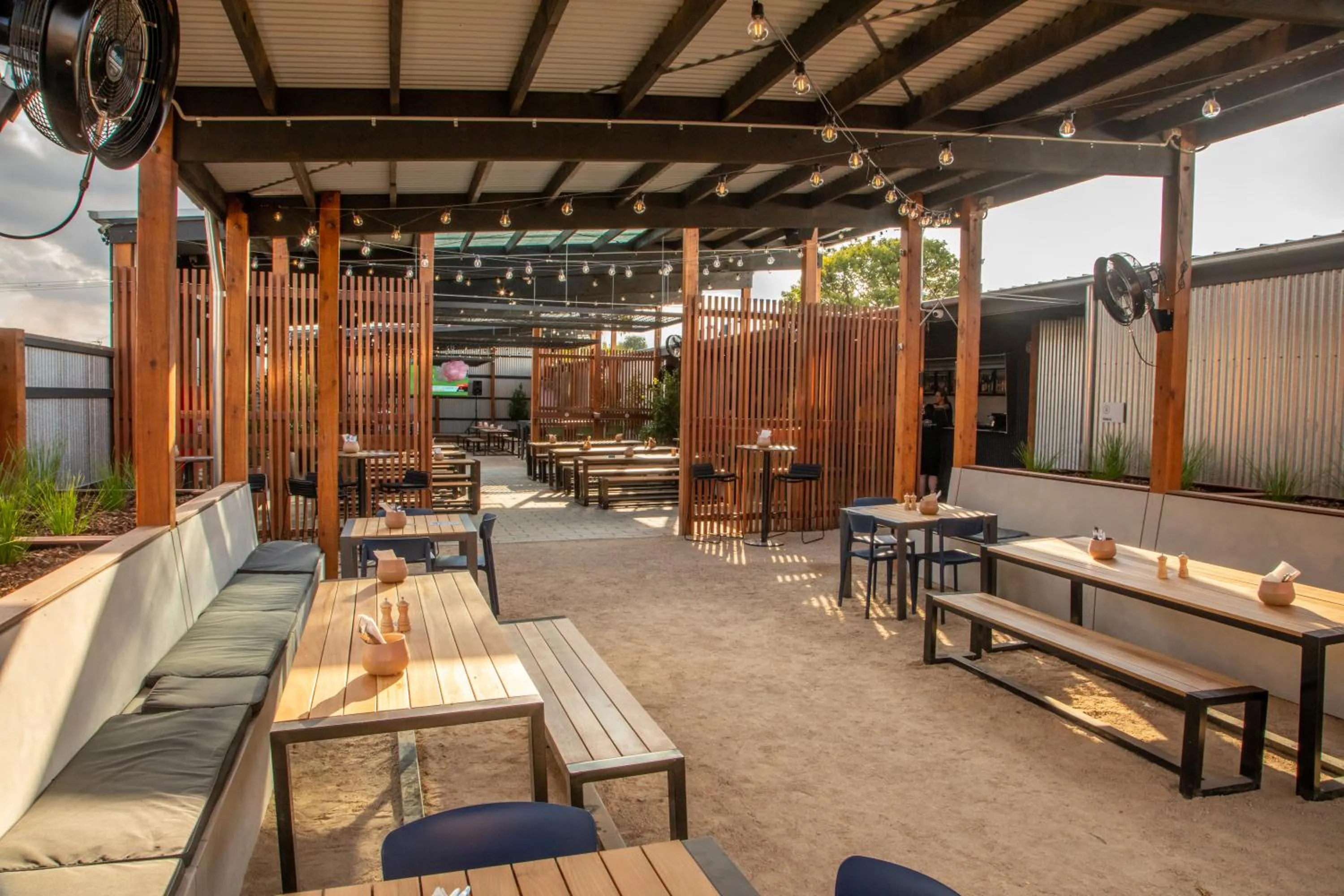 Restaurant/places to eat in Terminus Hotel Yarrawonga