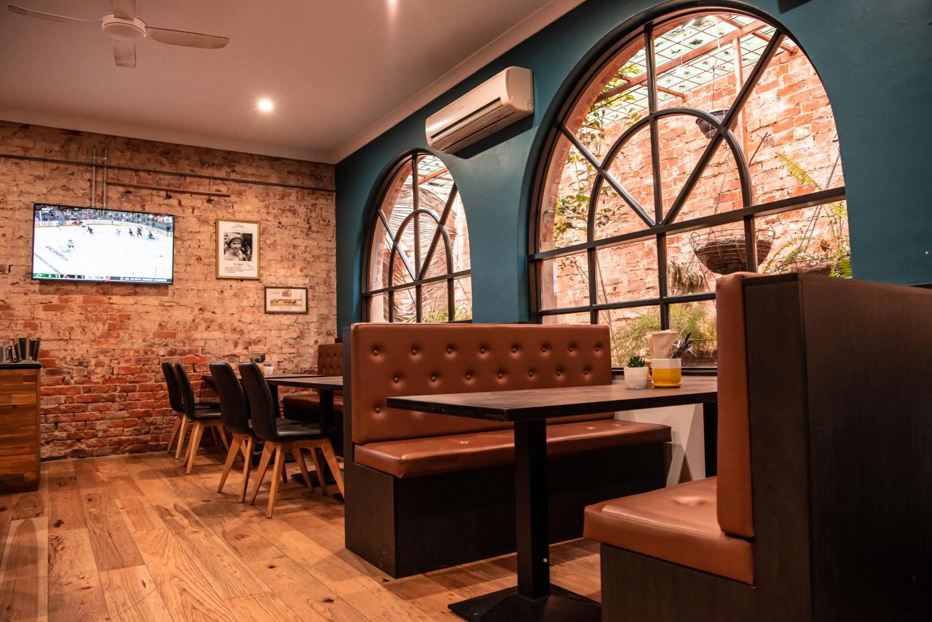 Restaurant/places to eat in Terminus Hotel Yarrawonga