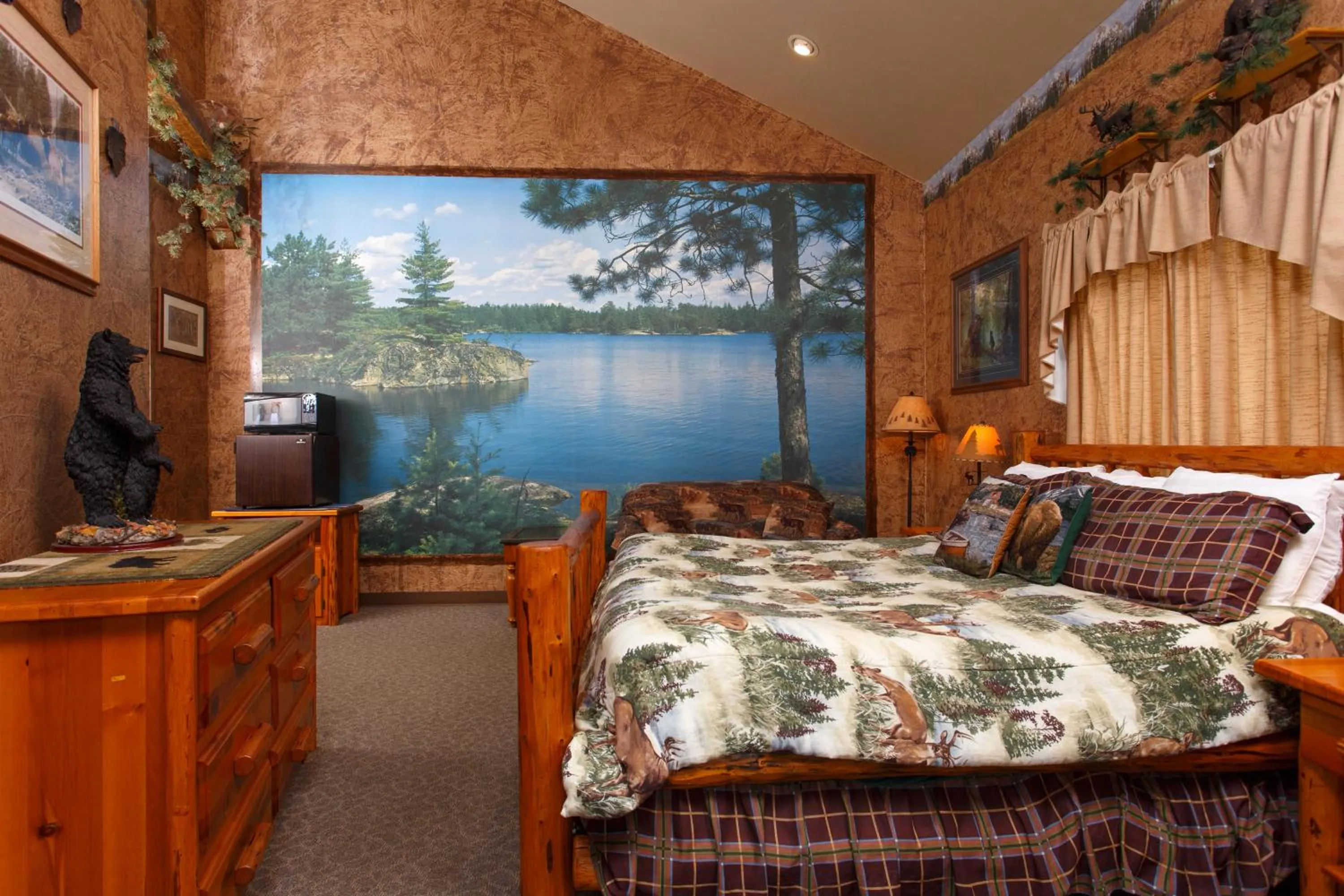 Bed in Hotel J Green Bay