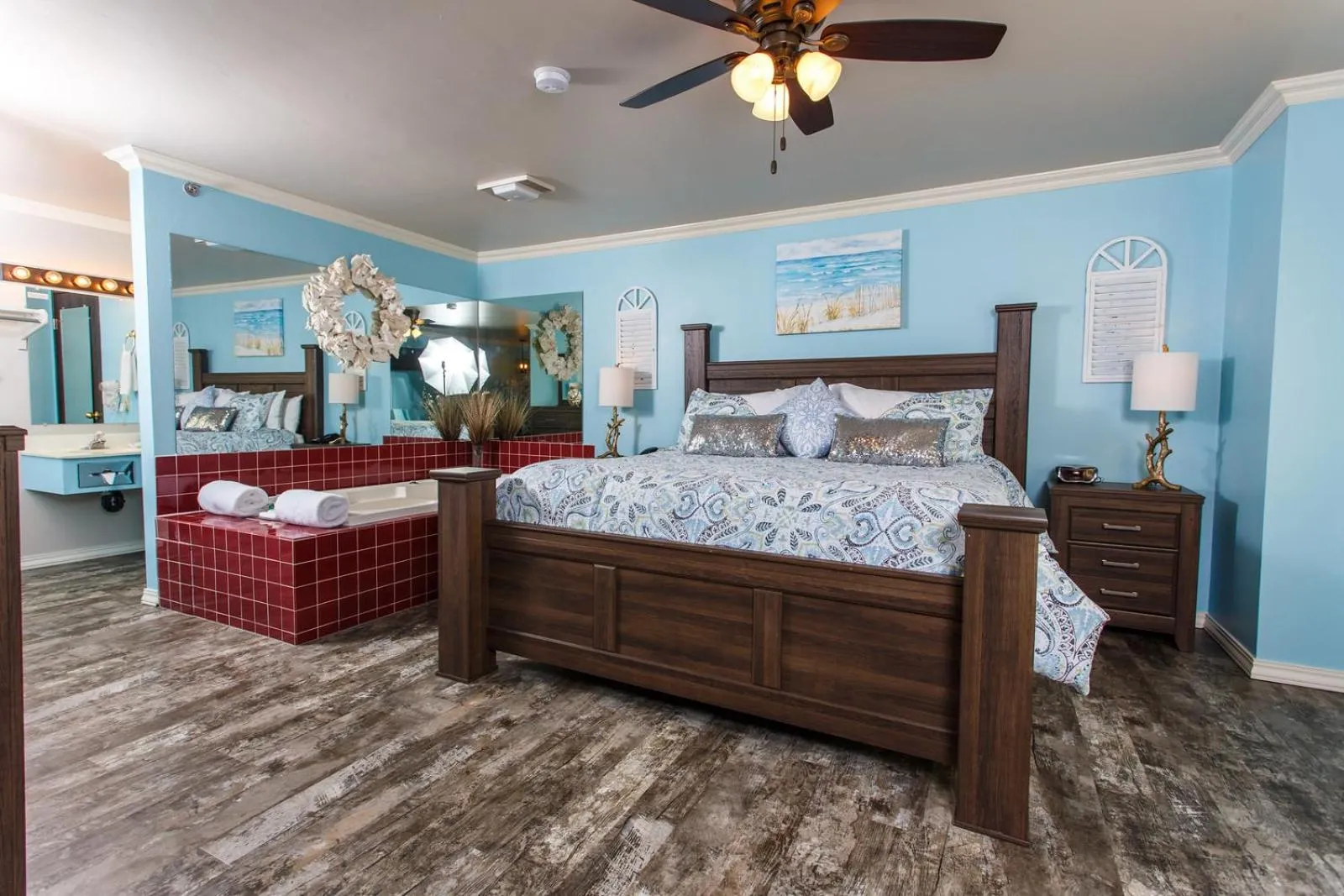 Bed in Hotel J Green Bay