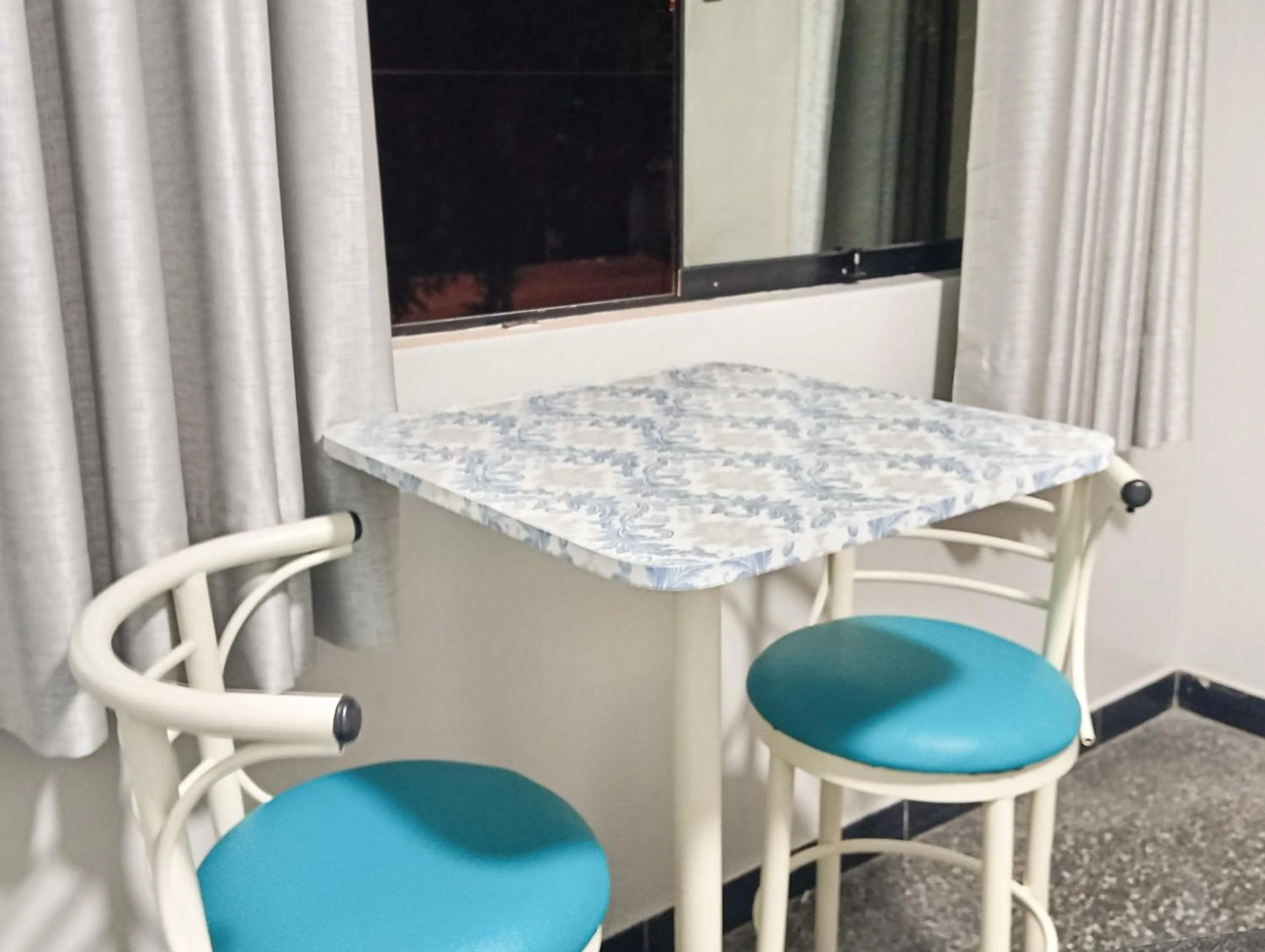 Dining area in Hospedaje Kava