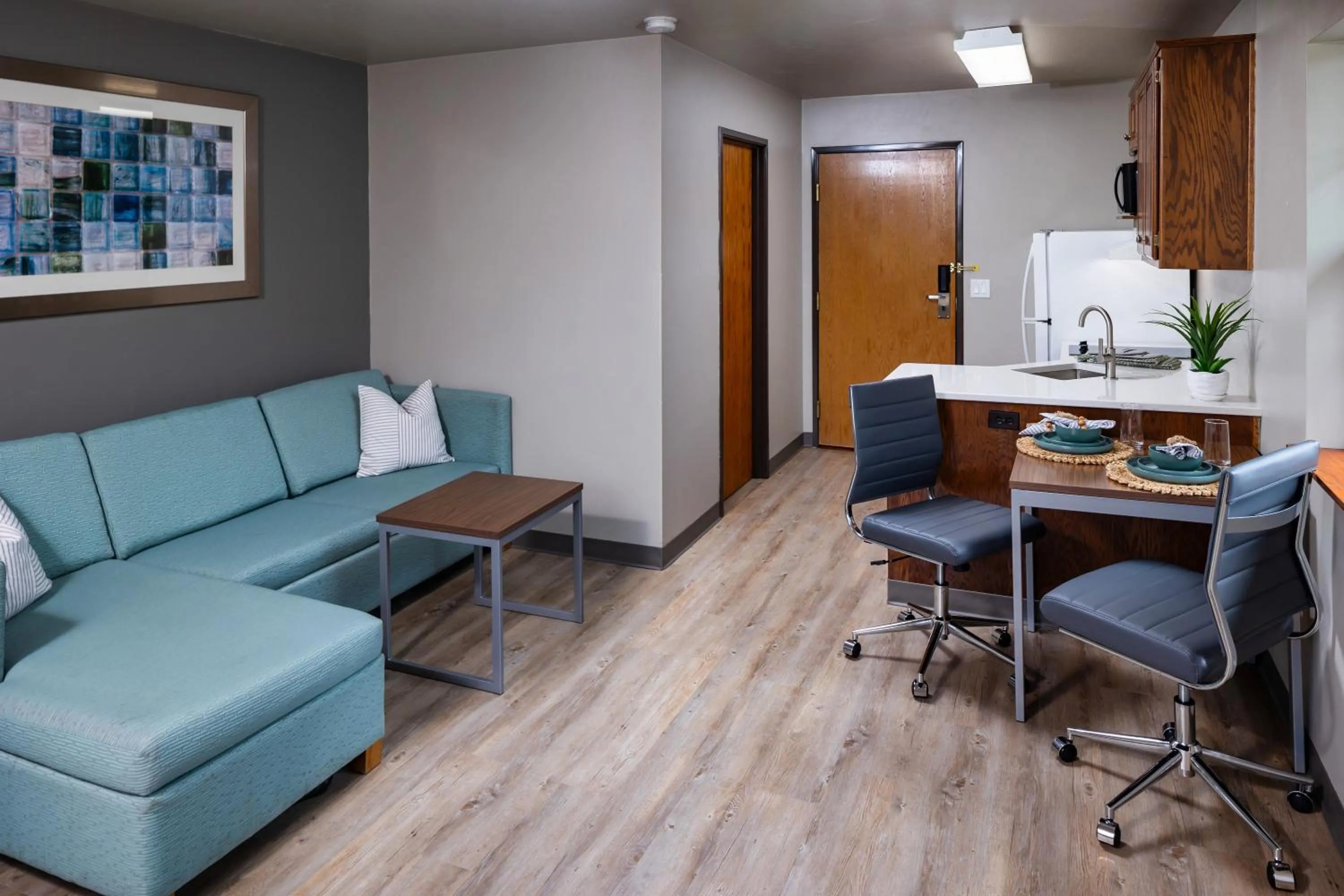 Living room in Extended Stay Airport